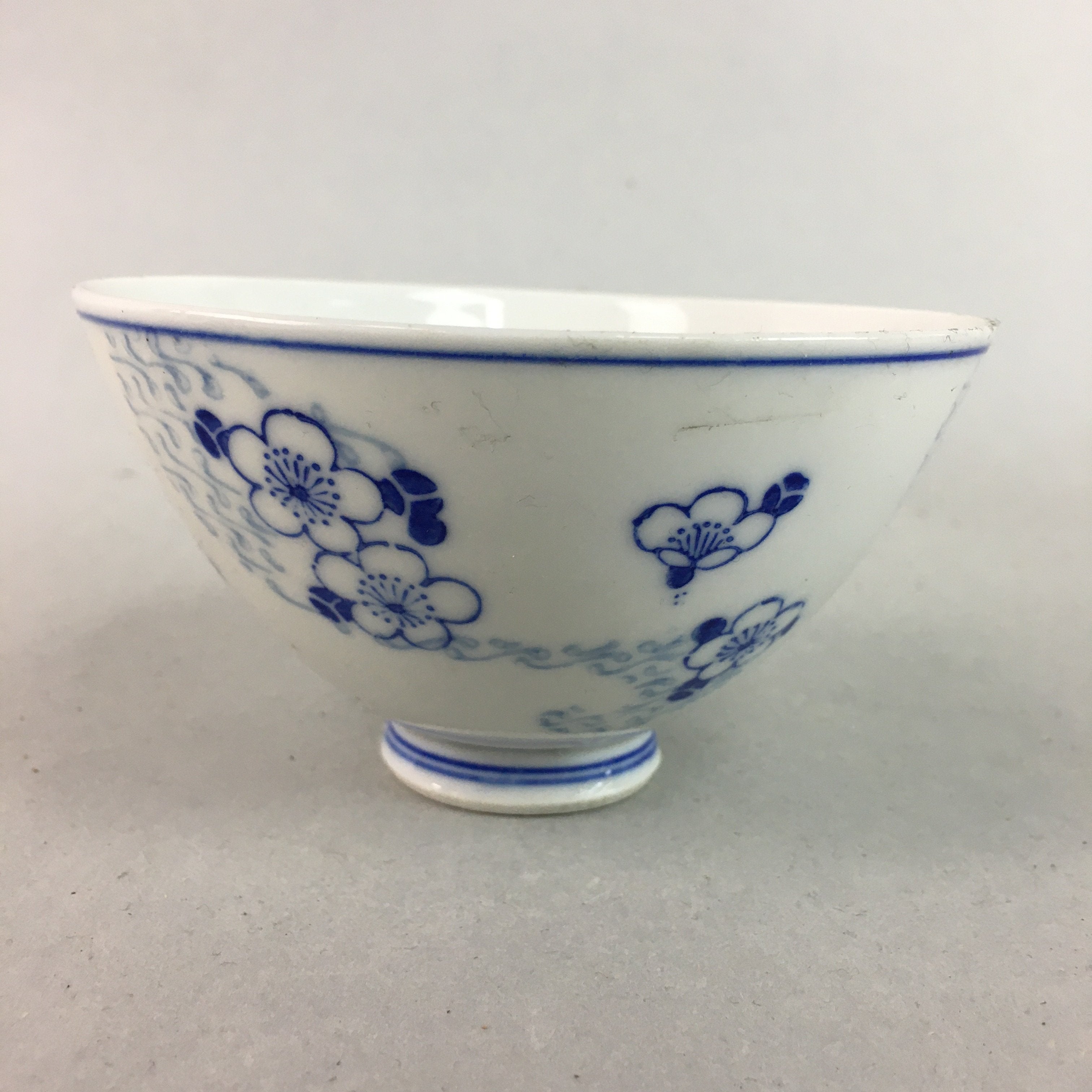 Japanese Porcelain Rice Bowl Vtg Chawan Blue White Floral Sometsuke PP212