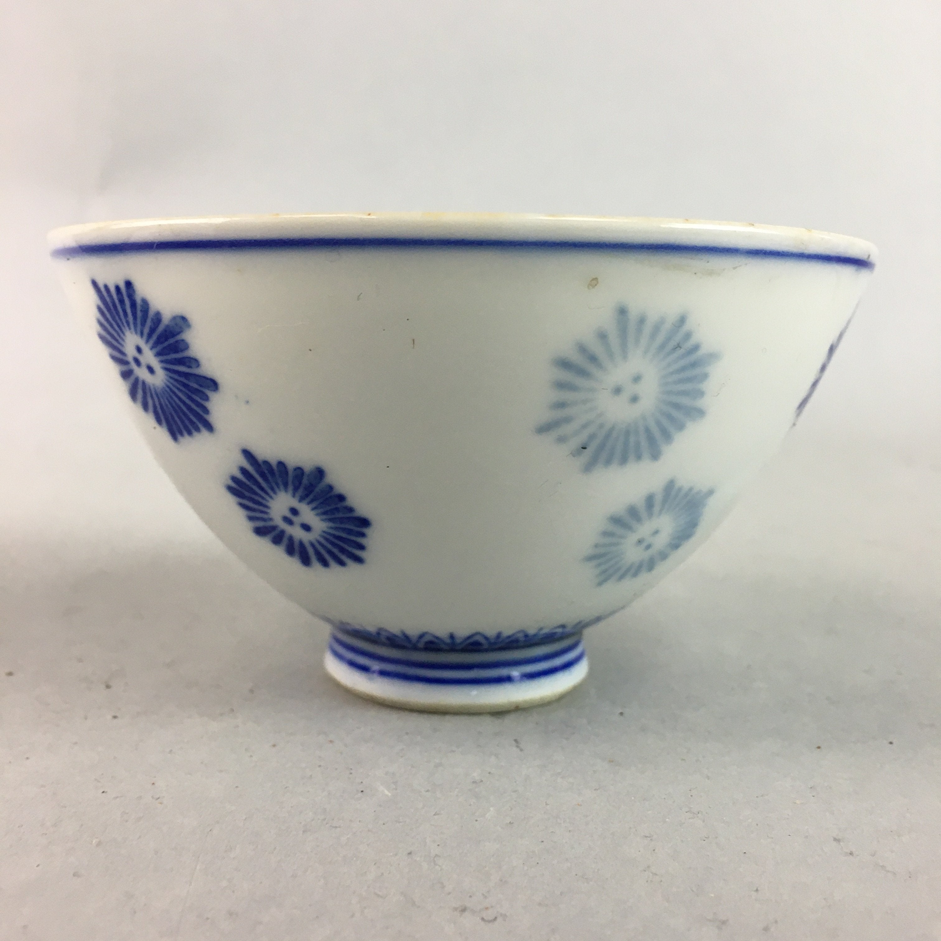 Japanese Porcelain Rice Bowl Vtg Chawan Blue White Floral Sometsuke PP216