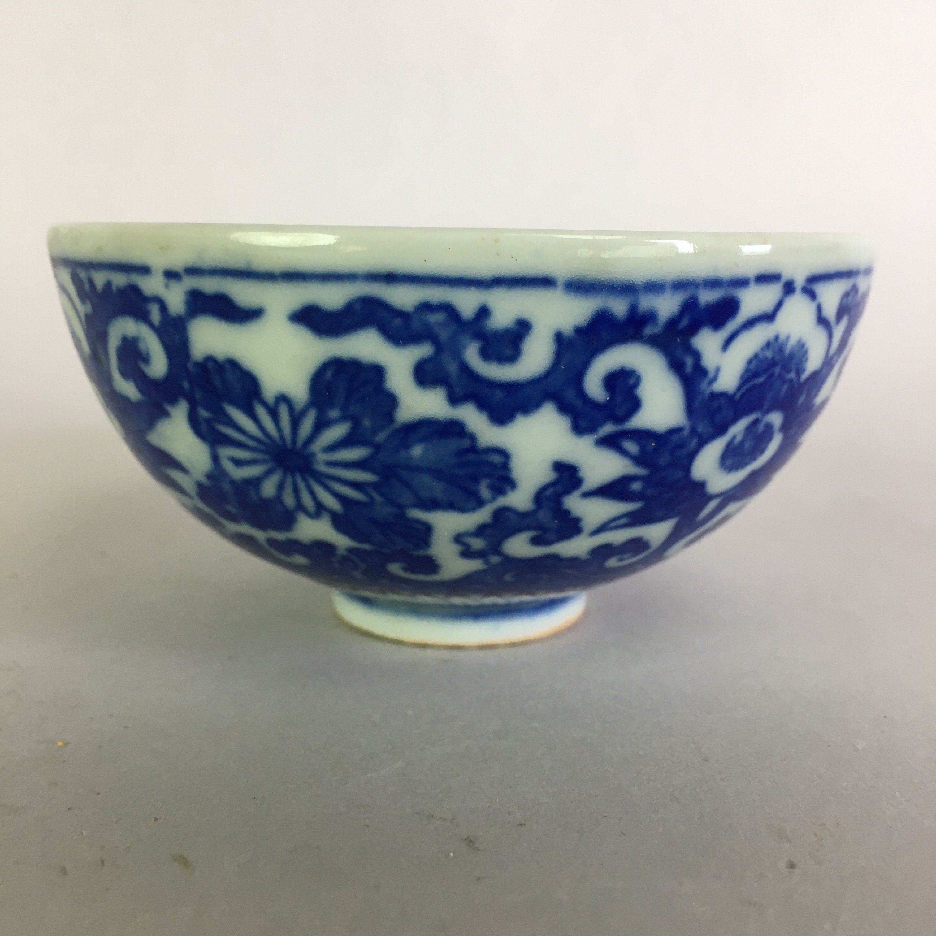 Japanese Porcelain Rice Bowl Vtg Chawan Blue White Flower Sometsuke PP474