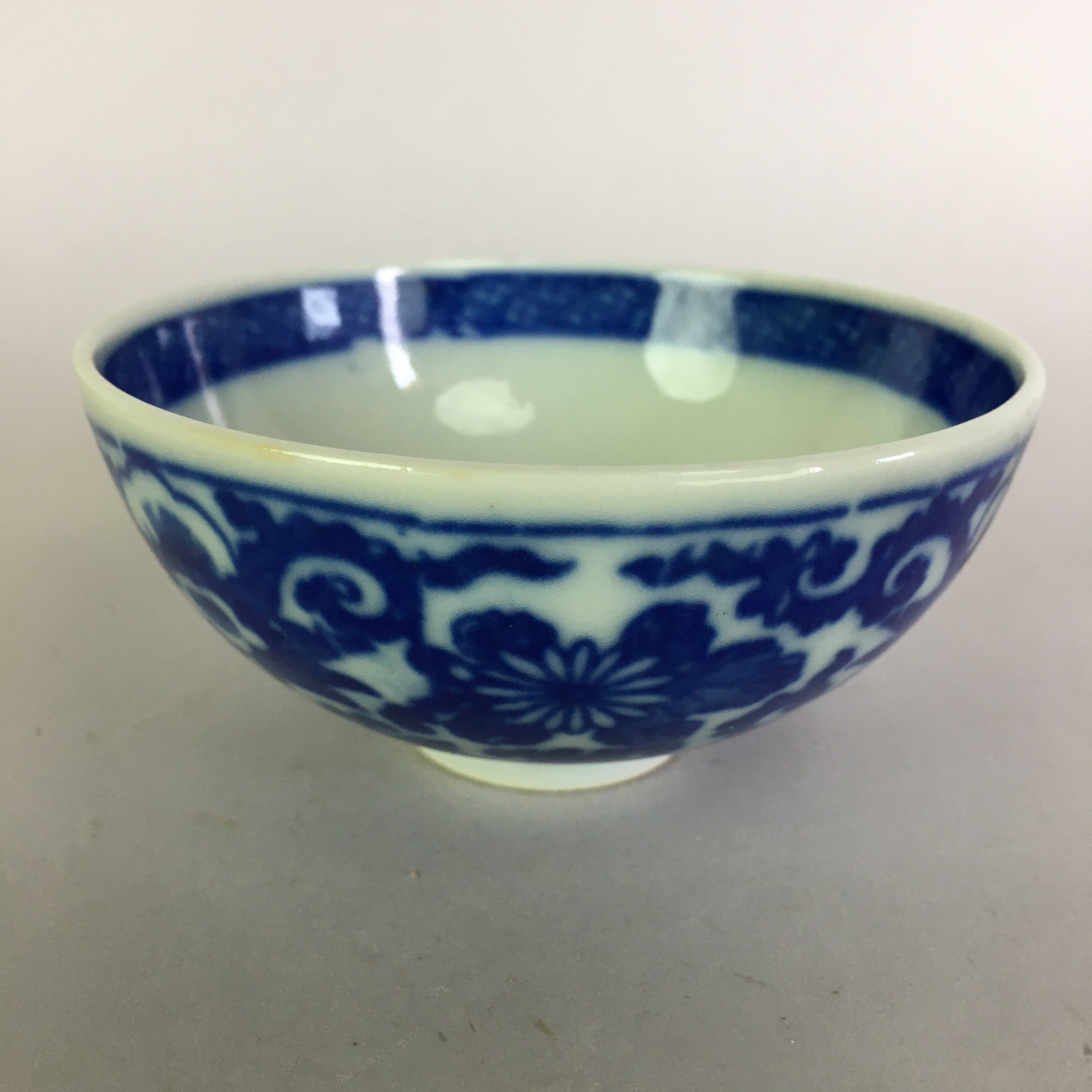Japanese Porcelain Rice Bowl Vtg Chawan Blue White Flower Sometsuke PP475