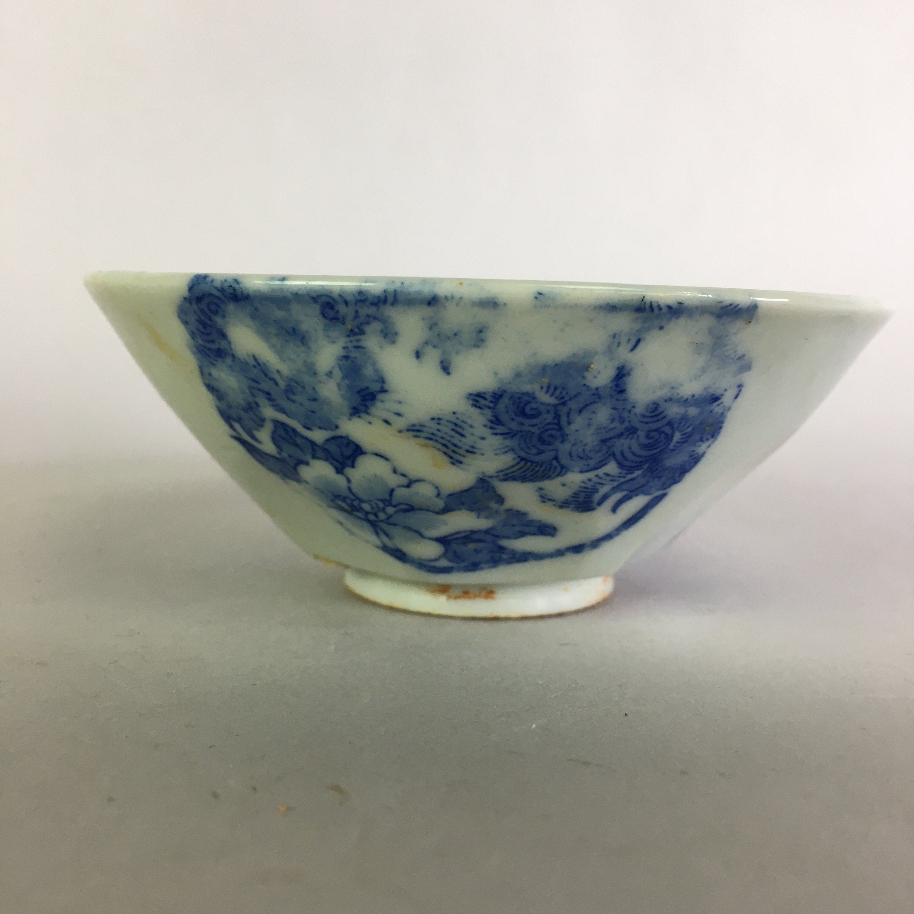 Japanese Porcelain Rice Bowl Vtg Chawan Blue White Flower Sometsuke PP481