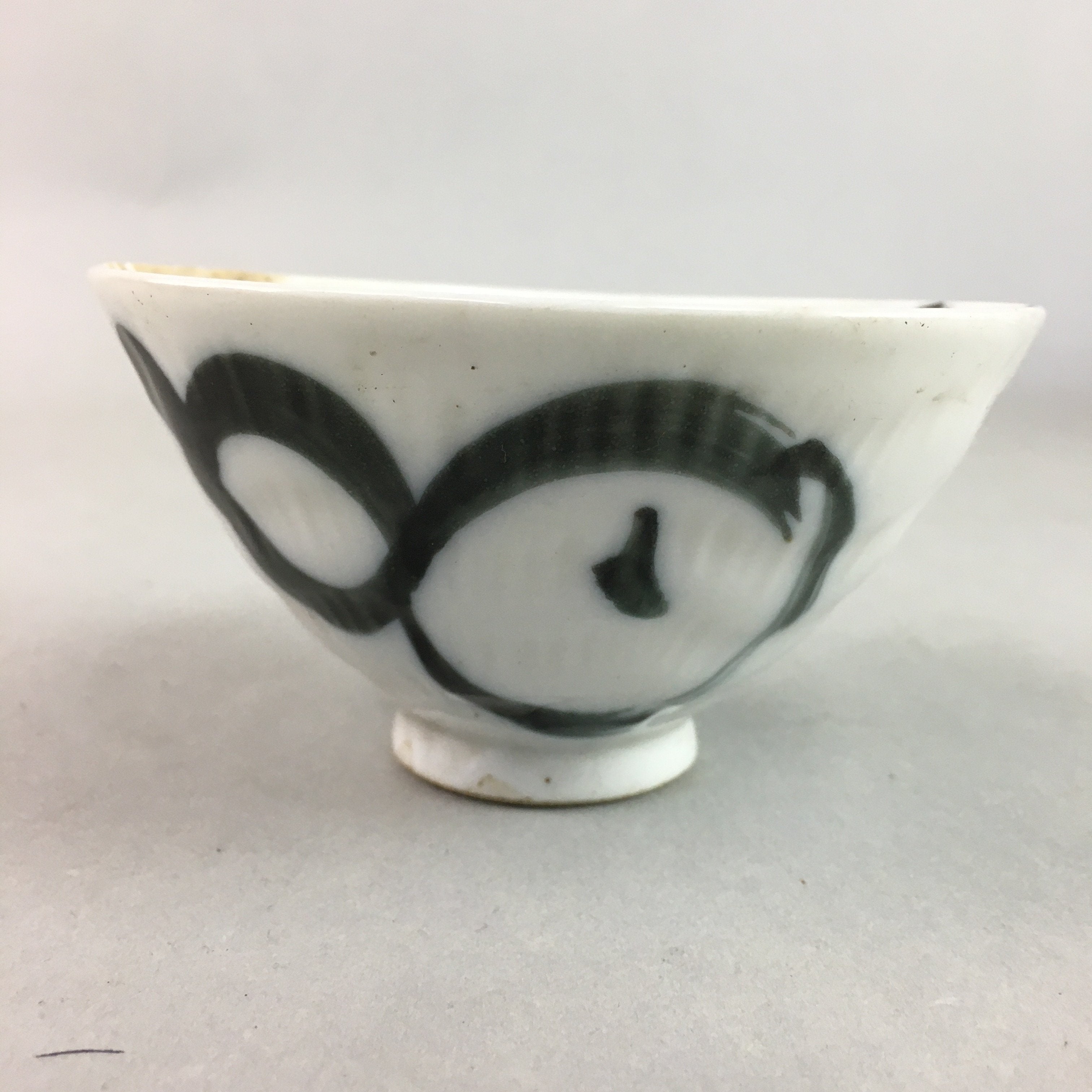 Japanese Porcelain Rice Bowl Vtg Chawan Blue White Gourd Sometsuke PP244