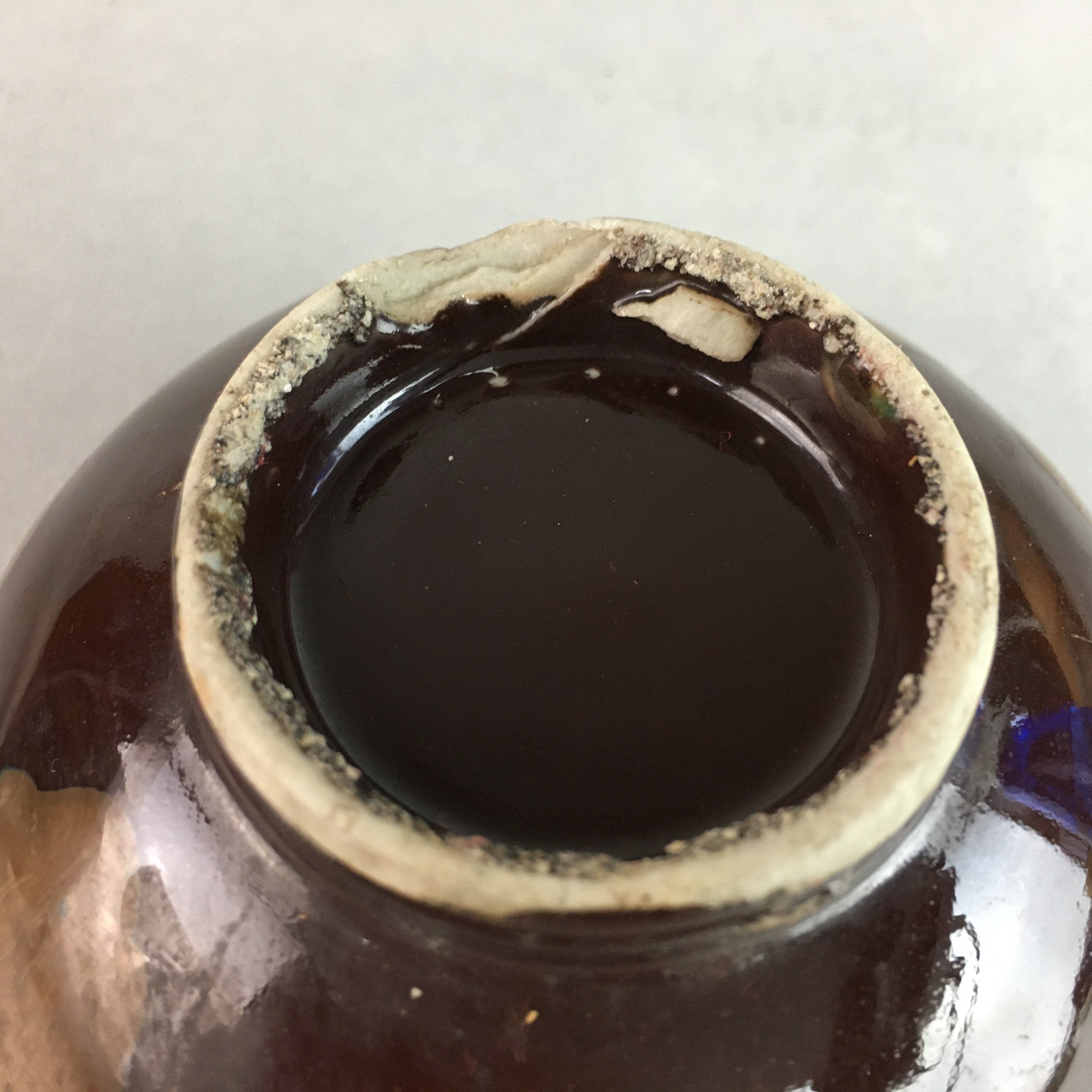 Japanese Porcelain Rice Bowl Vtg Chawan Brown Shiny Smooth Flowing Glaze PP293