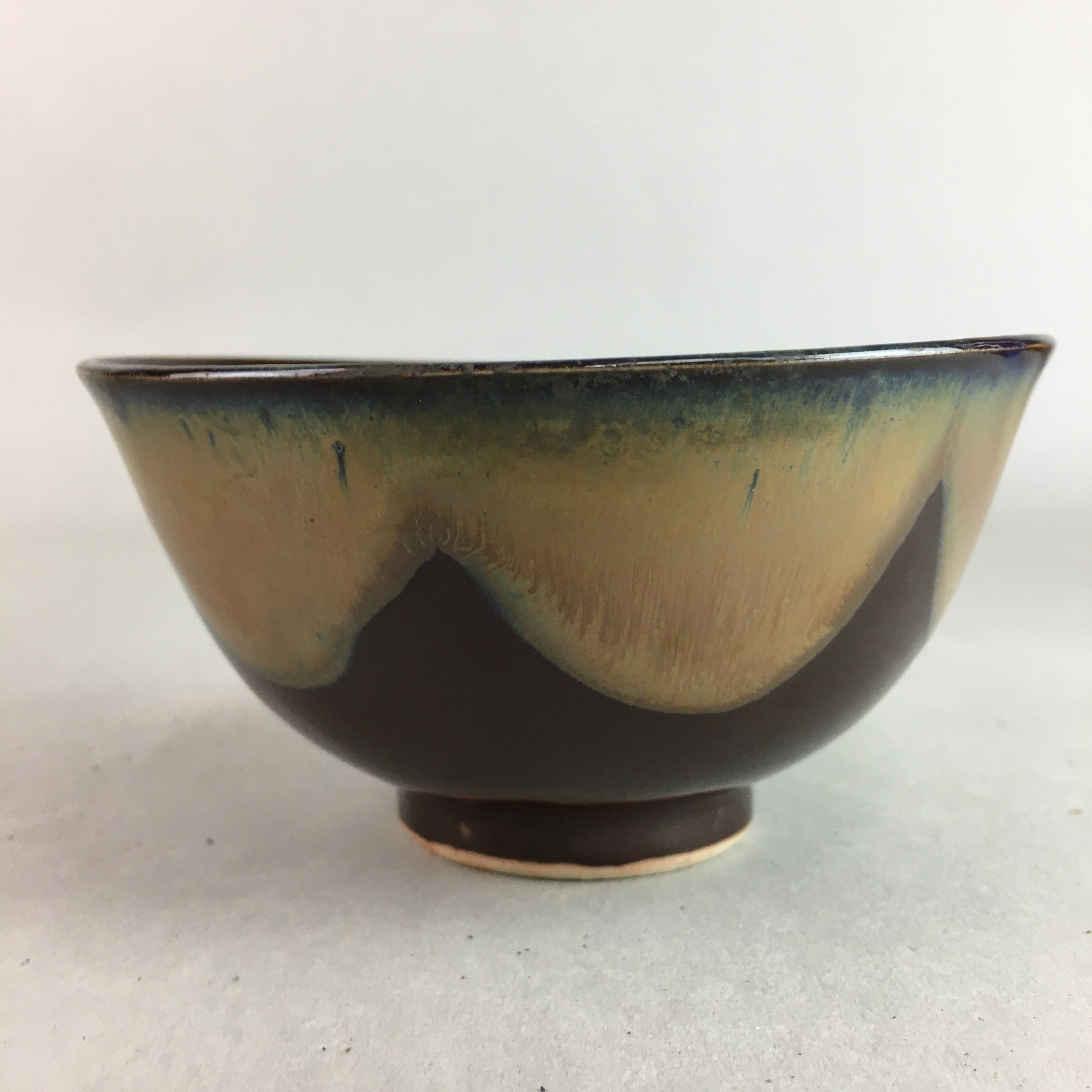 Japanese Porcelain Rice Bowl Vtg Chawan Brown Shiny Smooth Flowing Glaze PP295