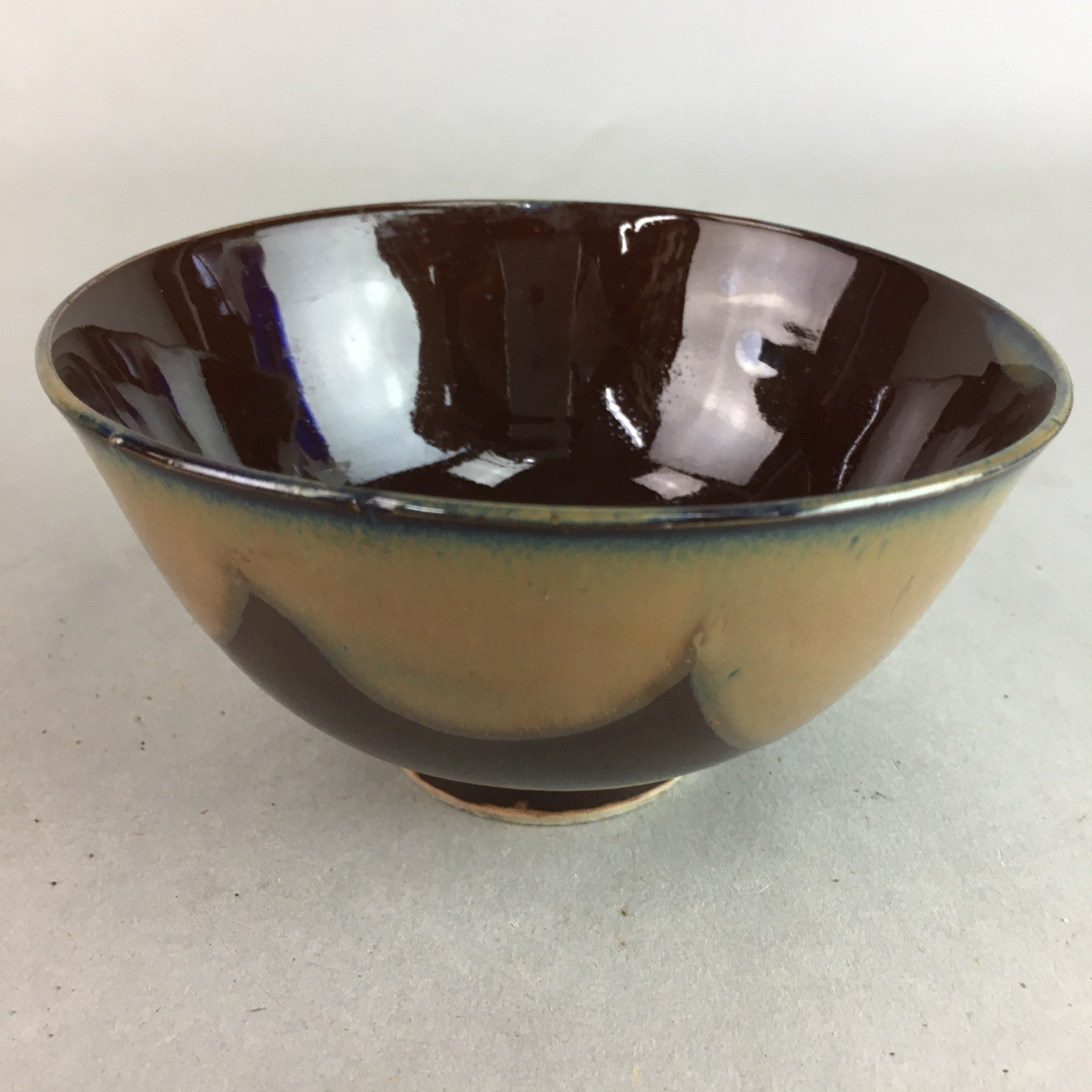 Japanese Porcelain Rice Bowl Vtg Chawan Brown Shiny Smooth Flowing Glaze PP296