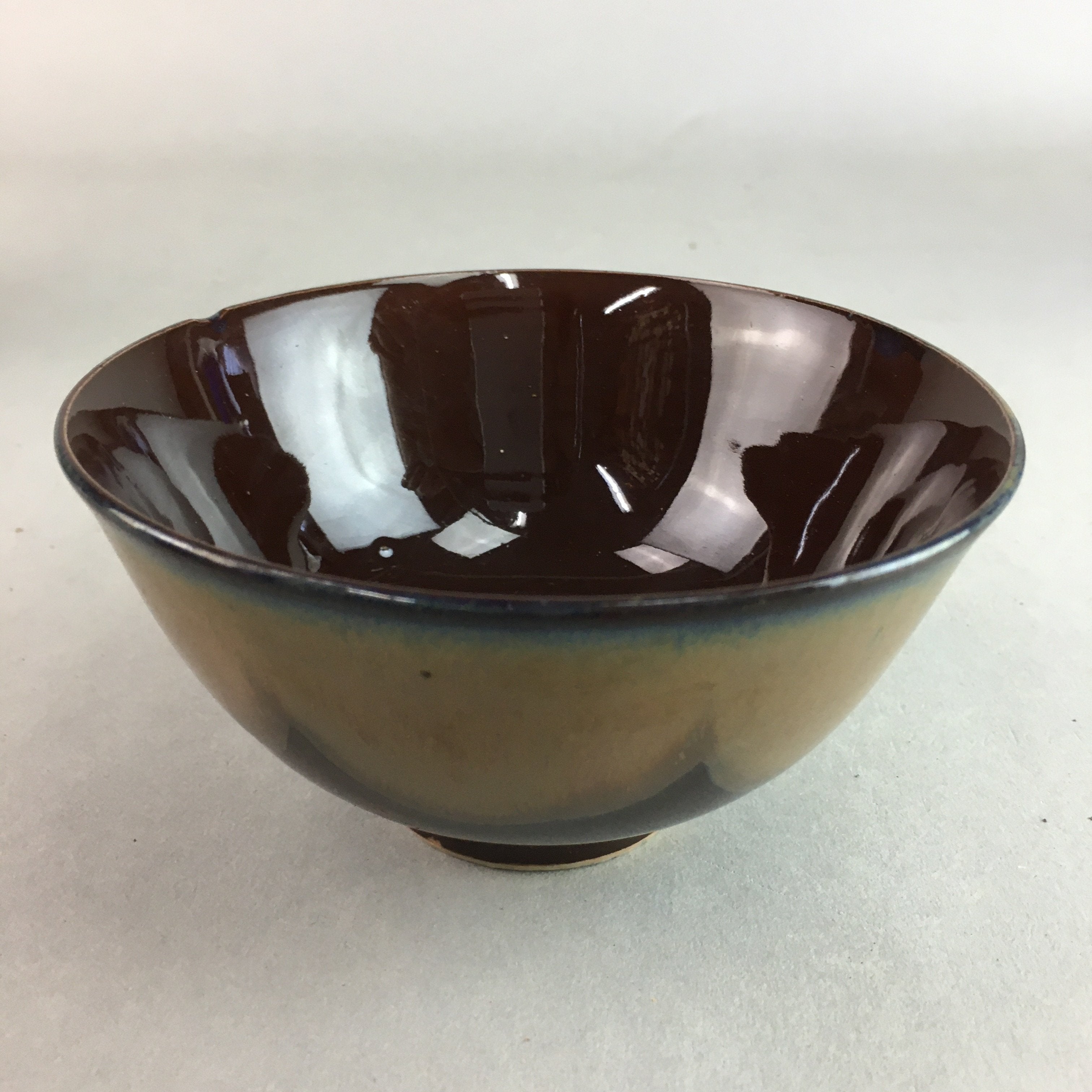 Japanese Porcelain Rice Bowl Vtg Chawan Brown Shiny Smooth Flowing Glaze PP297