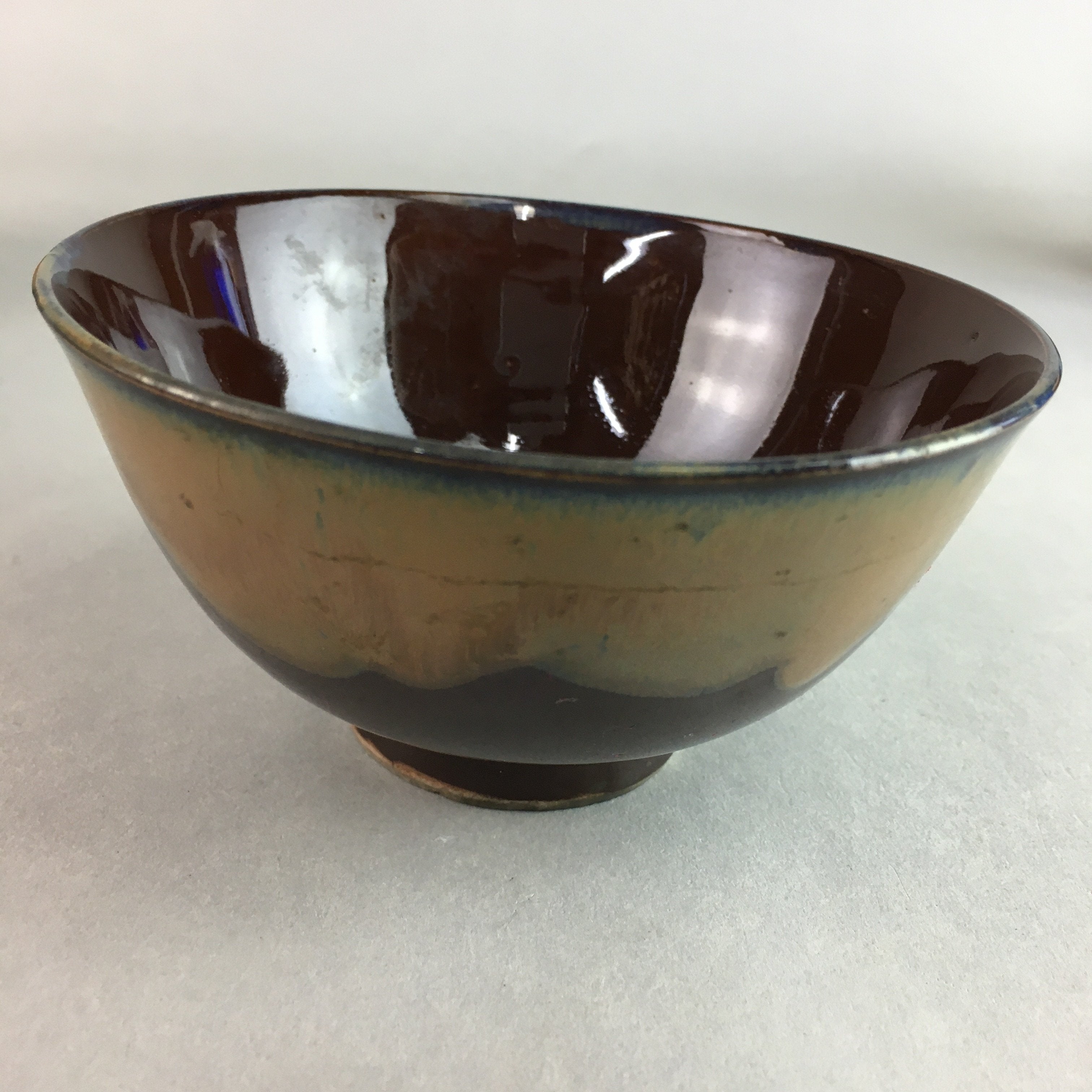 Japanese Porcelain Rice Bowl Vtg Chawan Brown Shiny Smooth Flowing Glaze PP303