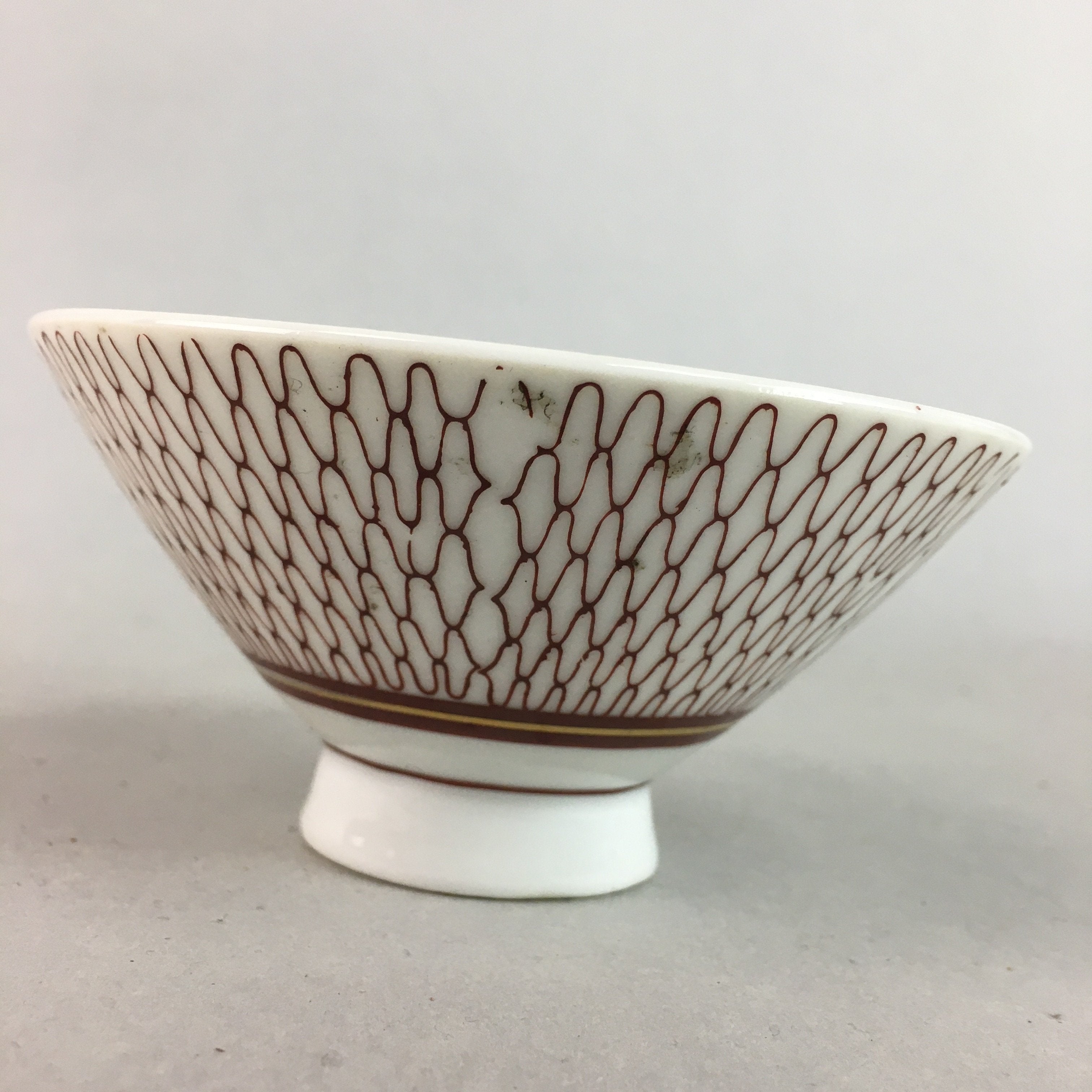 Japanese Porcelain Rice Bowl Vtg Chawan Red Geometric Net Pattern PP184