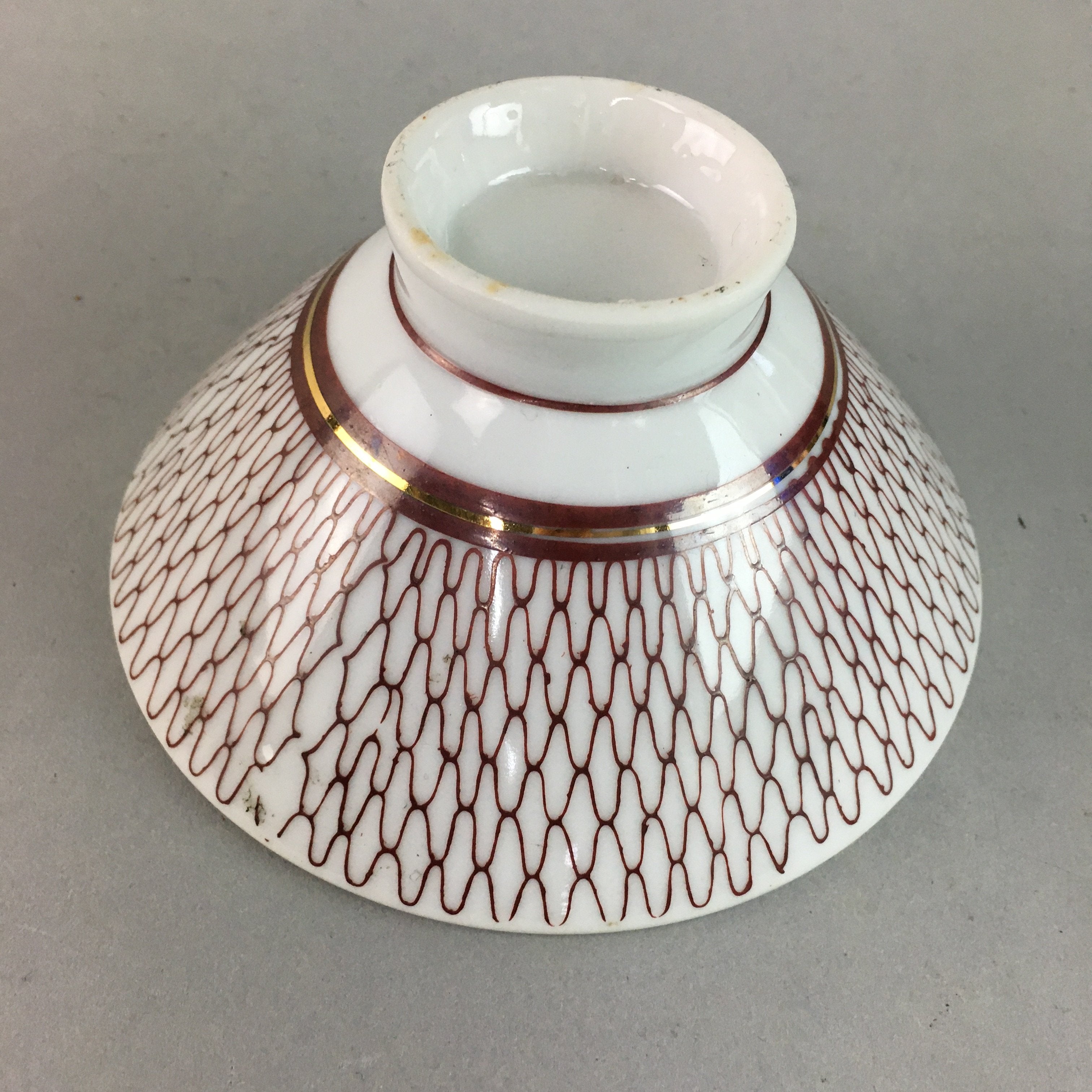 Japanese Porcelain Rice Bowl Vtg Chawan Red Geometric Net Pattern PP184