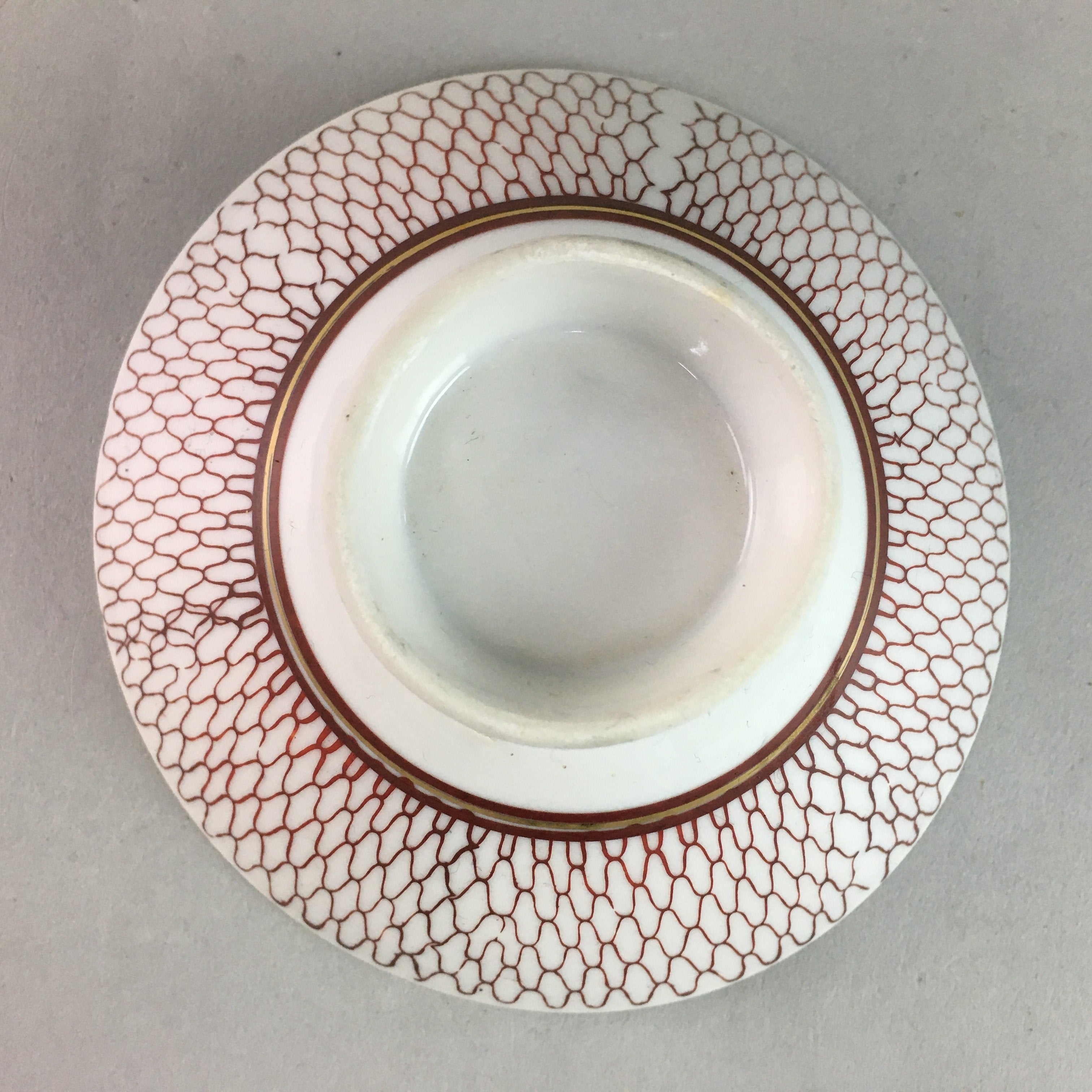 Japanese Porcelain Rice Bowl Vtg Chawan Red Geometric Net Pattern PP188