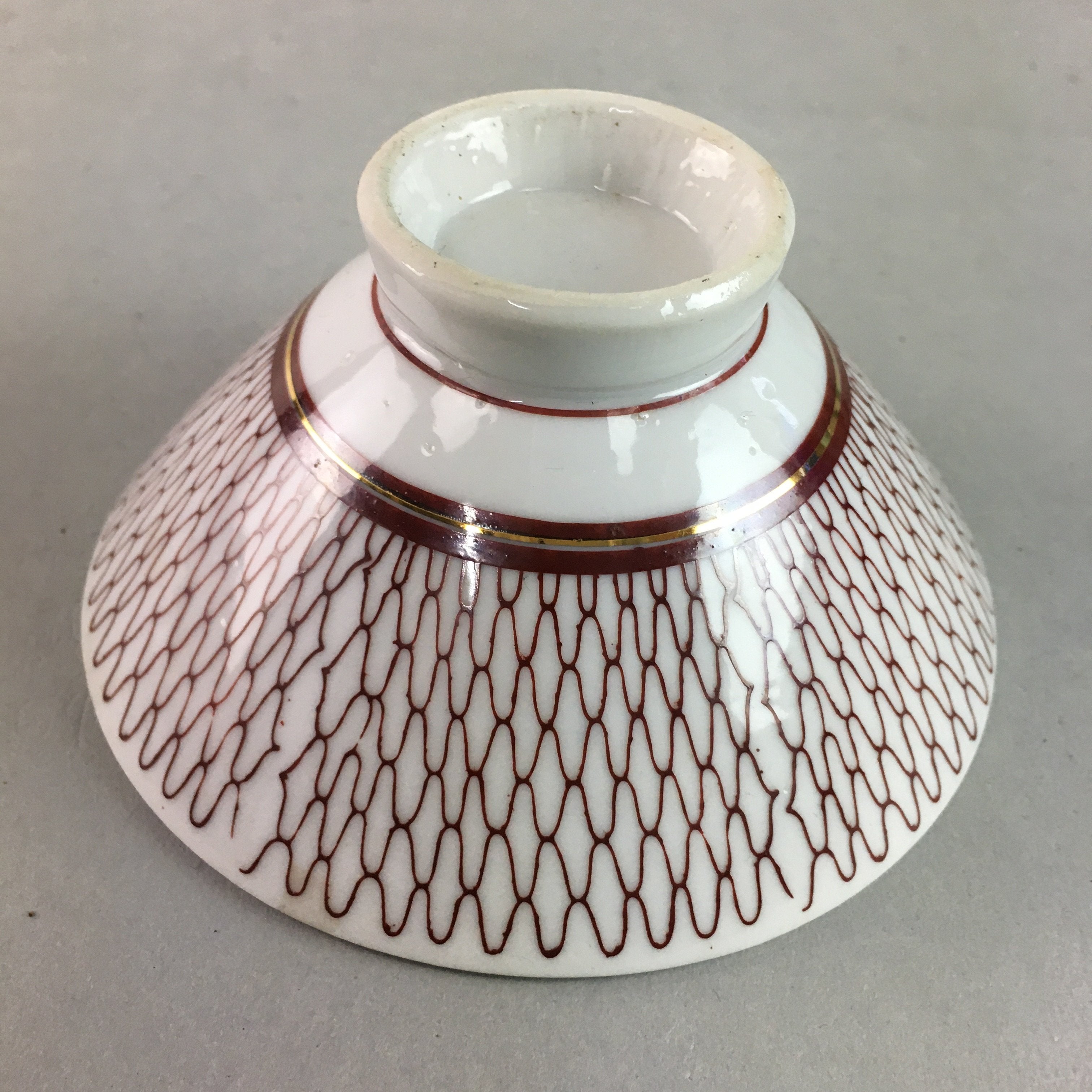 Japanese Porcelain Rice Bowl Vtg Chawan Red Geometric Net Pattern PP191