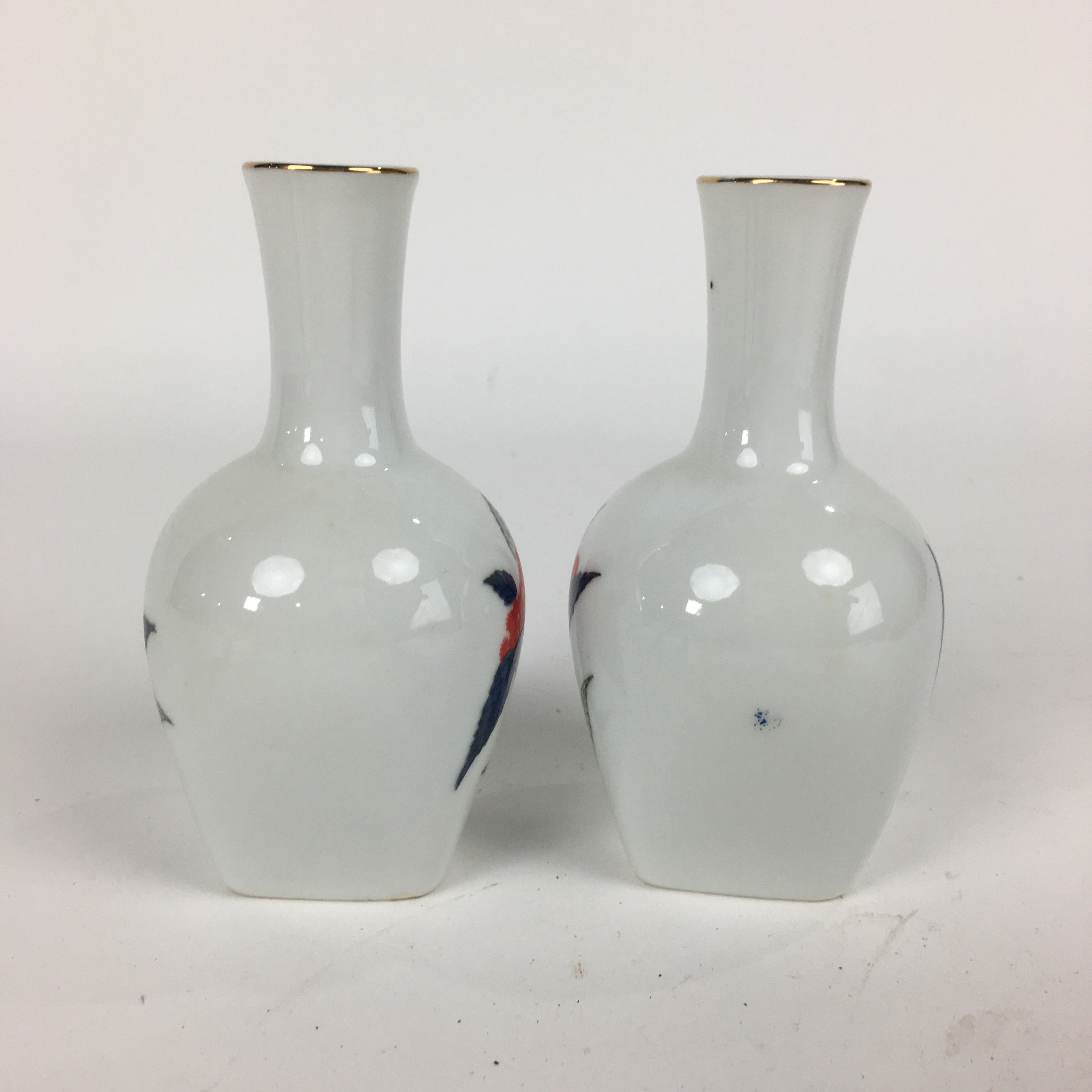 Japanese Porcelain Sake Bottle Cup Set Vtg Guinomi Sakezuki Tokkuri White TS326