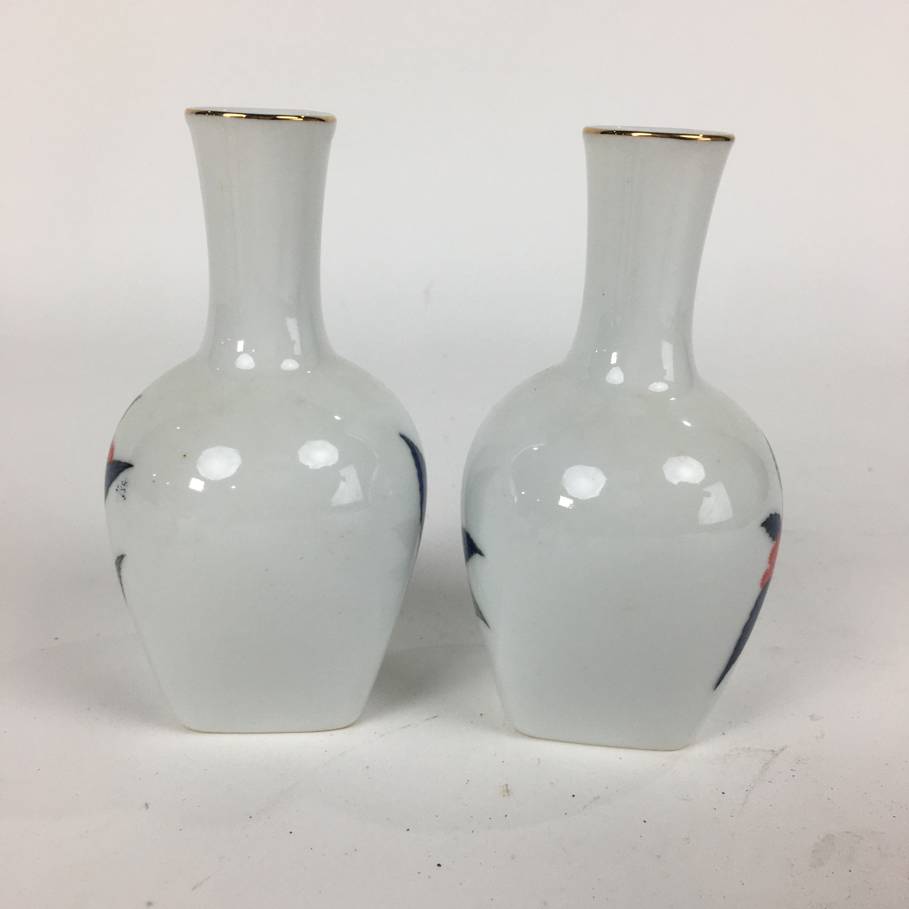 Japanese Porcelain Sake Bottle Cup Set Vtg Guinomi Sakezuki Tokkuri White TS326