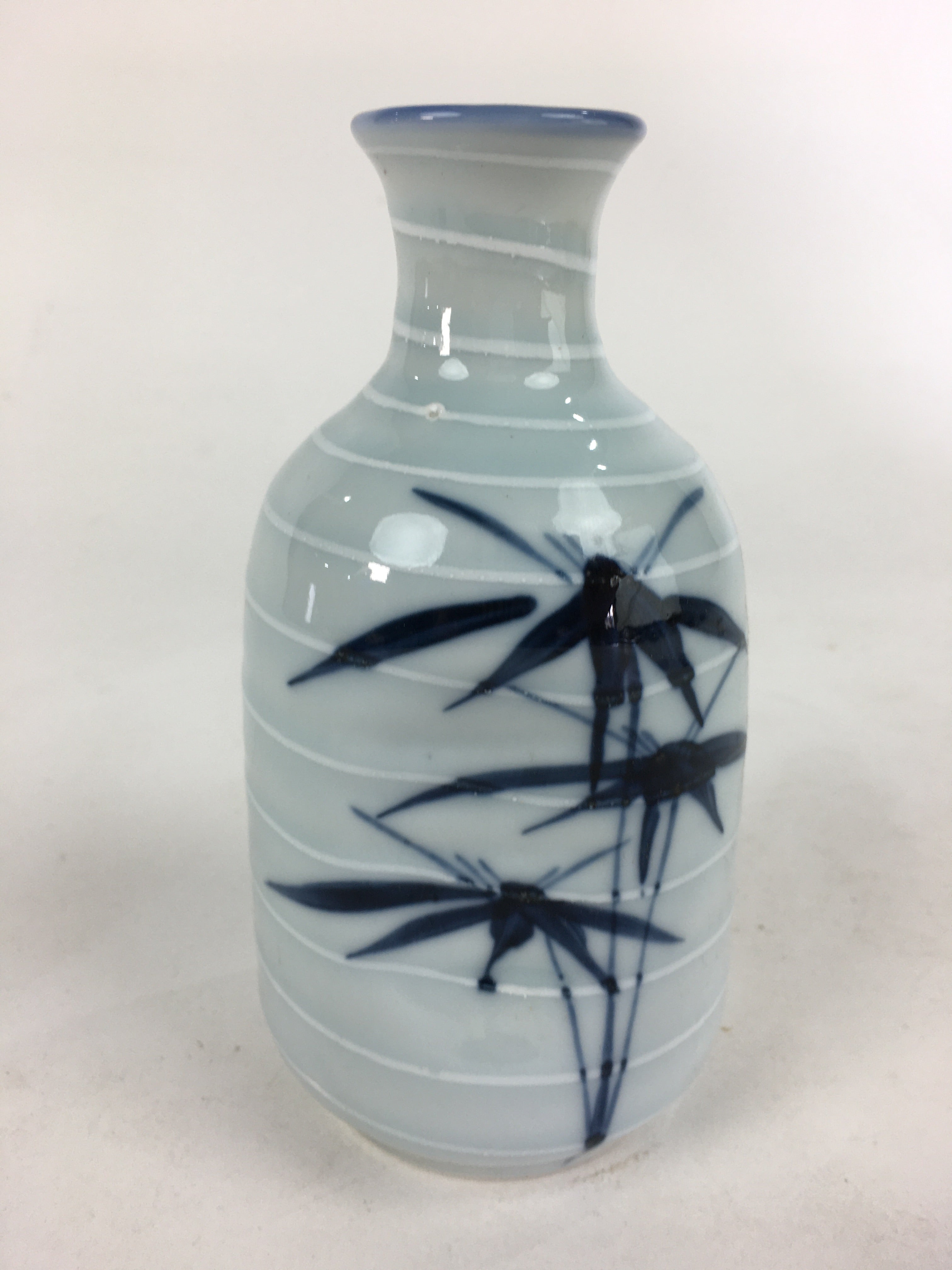Japanese Porcelain Sake Bottle Vtg Blue Bamboo Dimple Design Tokkuri TS359