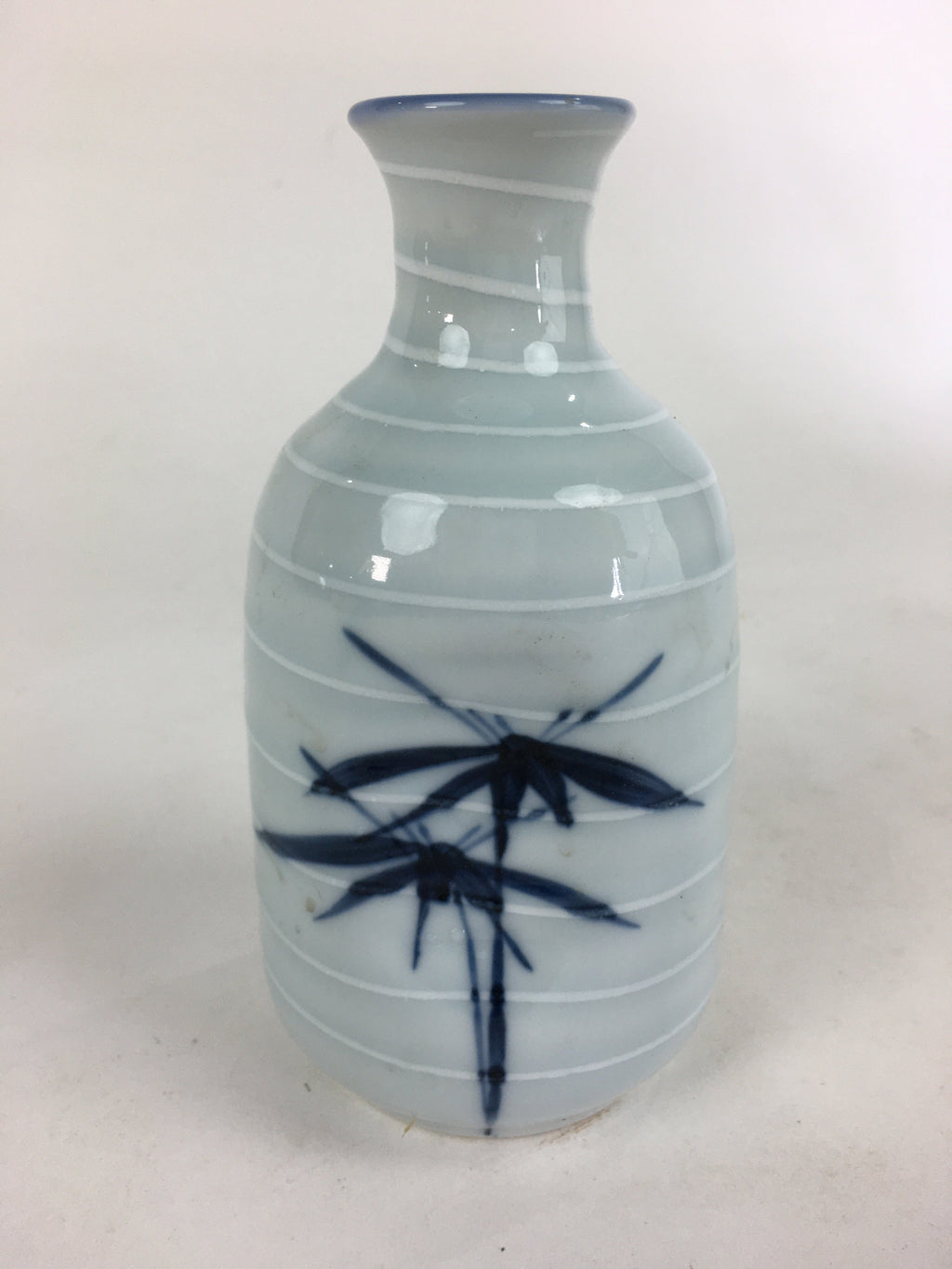 Japanese Porcelain Sake Bottle Vtg Blue Bamboo Dimple Design Tokkuri TS359