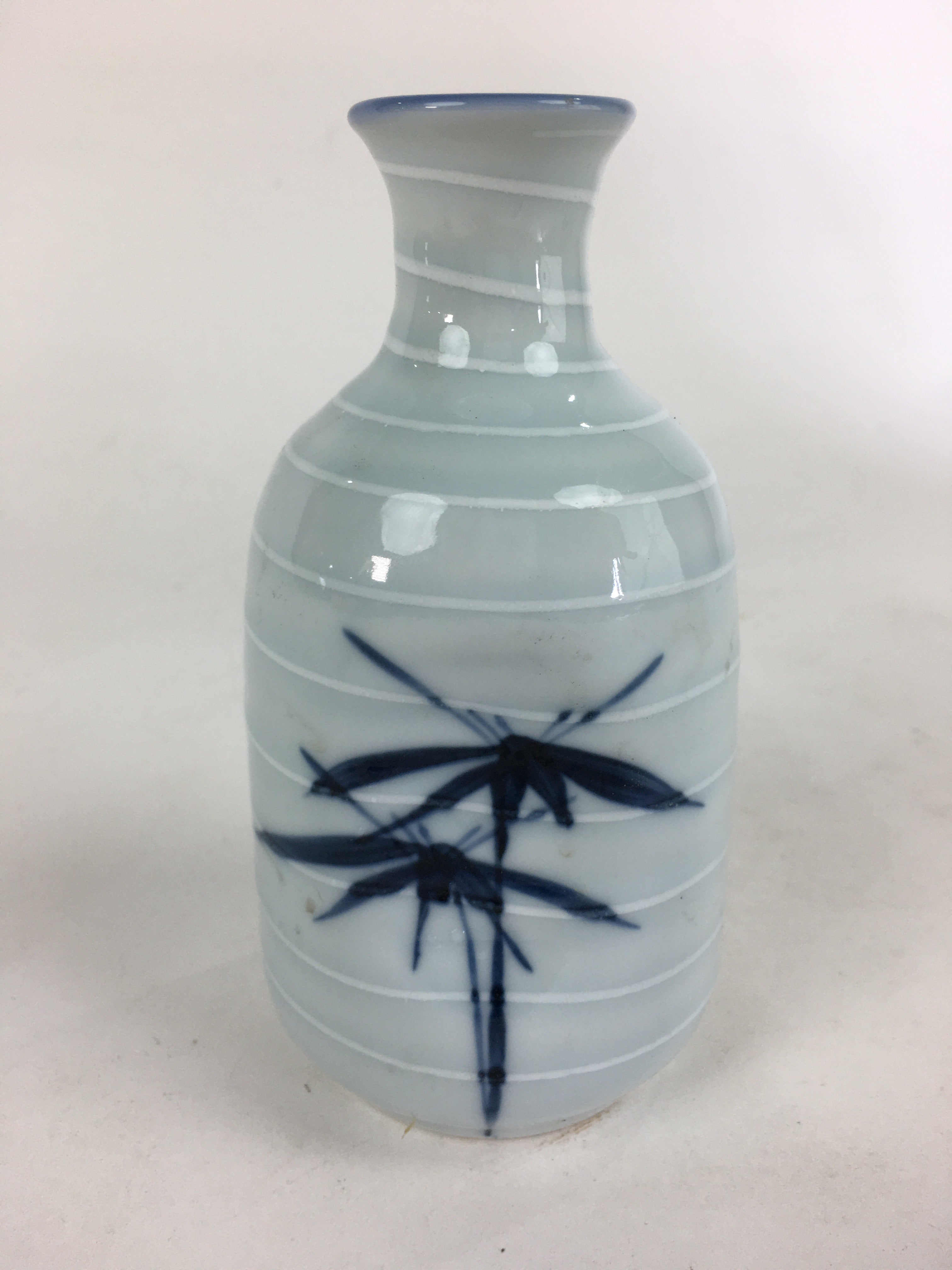 Japanese Porcelain Sake Bottle Vtg Blue Bamboo Dimple Design Tokkuri TS359