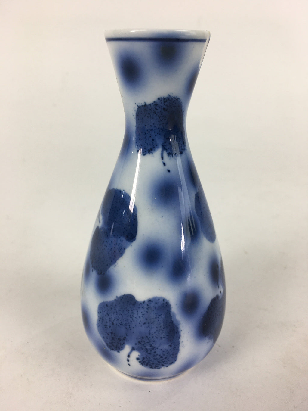 Japanese Porcelain Sake Bottle Vtg Blue Leaf Pattern Design Tokkuri TS379
