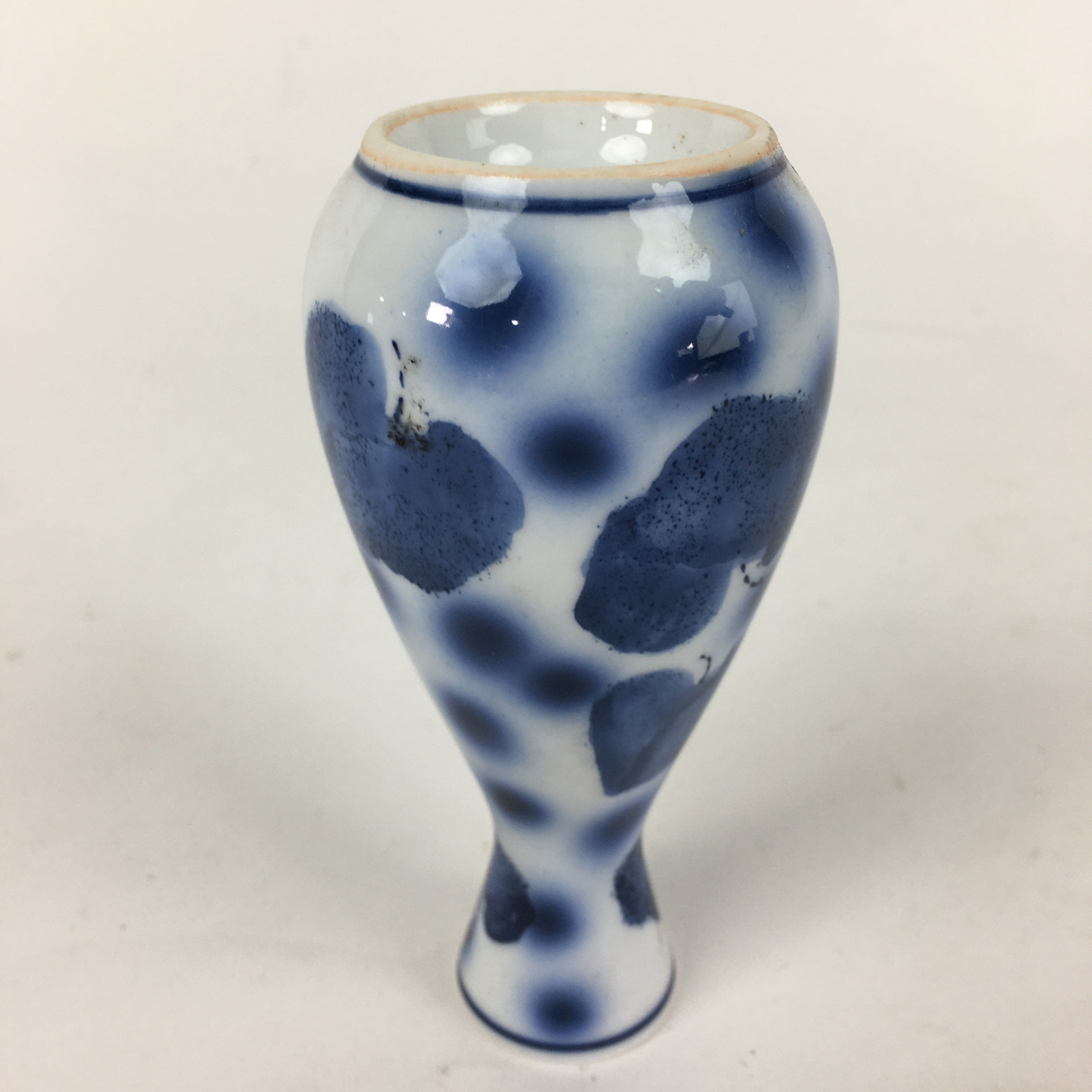 Japanese Porcelain Sake Bottle Vtg Blue Leaf Pattern Design Tokkuri TS381
