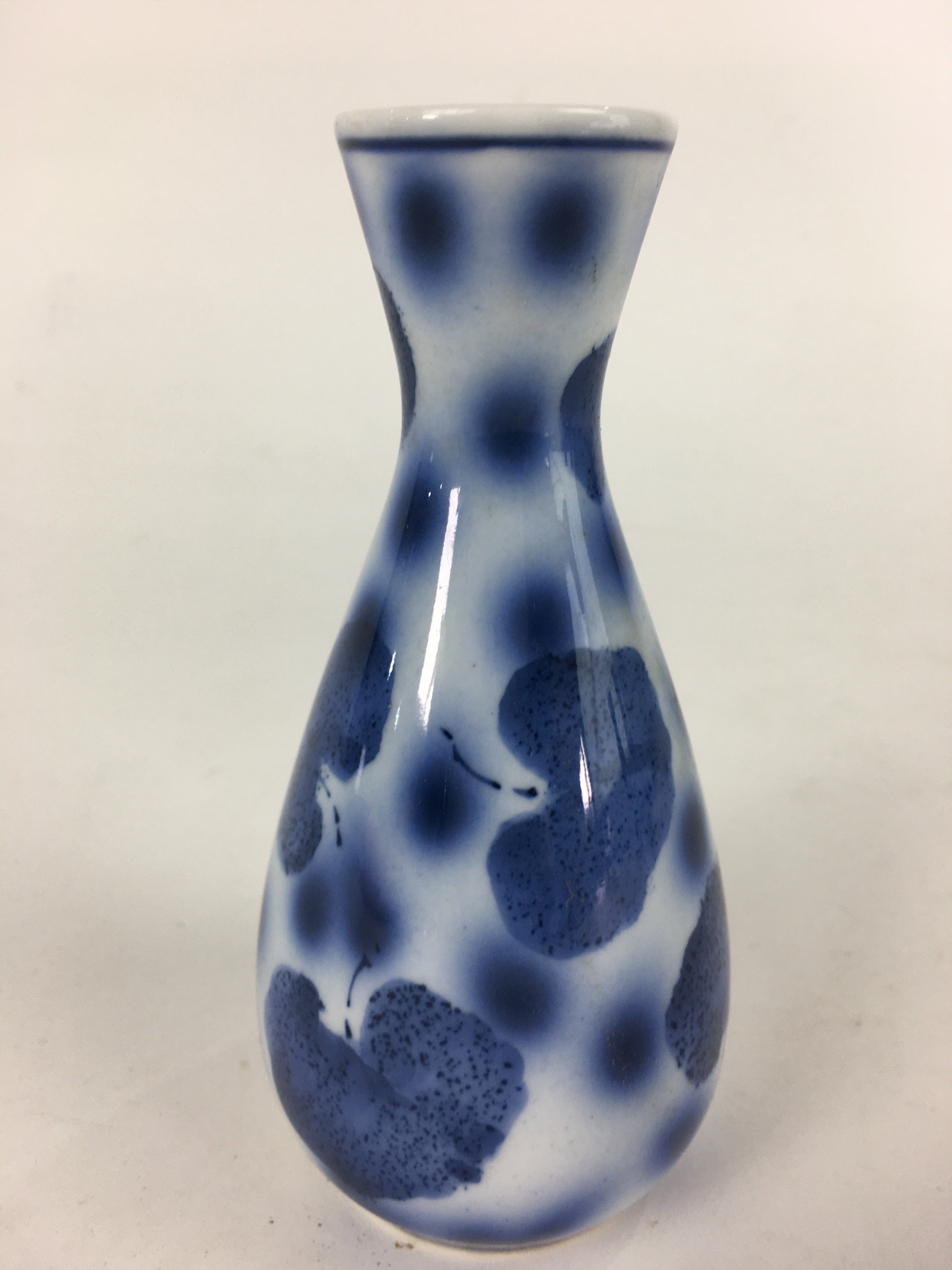Japanese Porcelain Sake Bottle Vtg Blue Leaf Pattern Design Tokkuri TS382