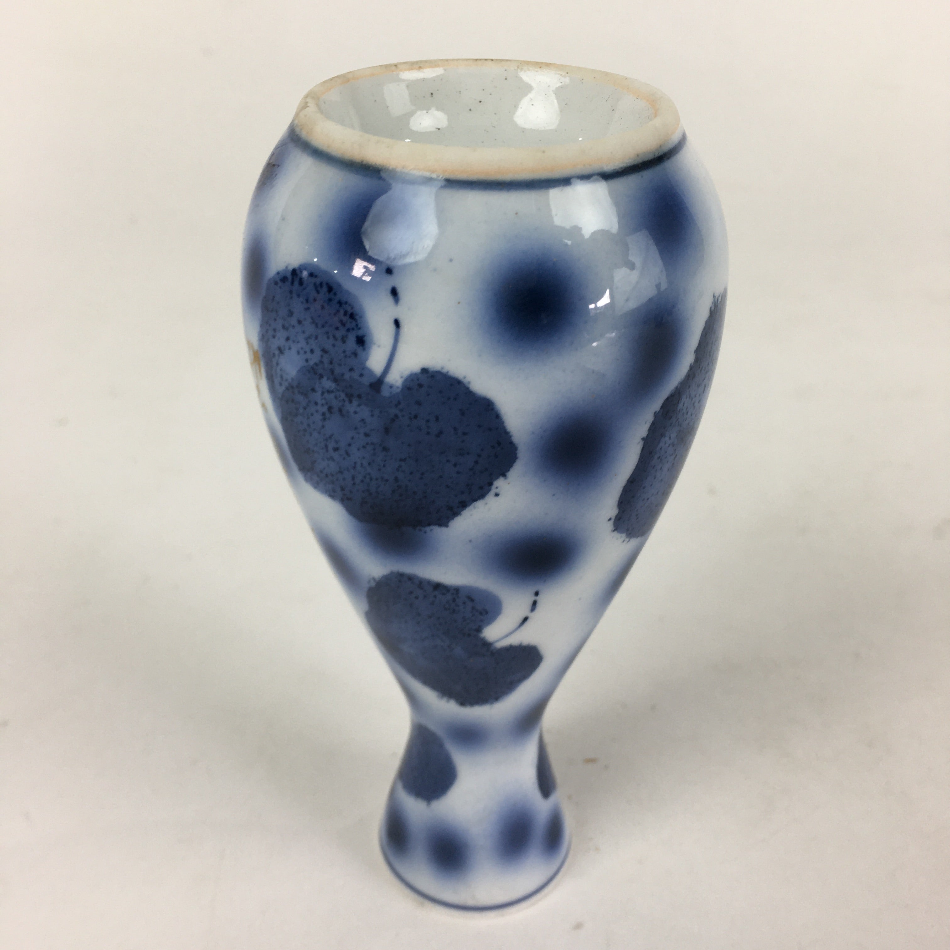 Japanese Porcelain Sake Bottle Vtg Blue Leaf Pattern Design Tokkuri TS383