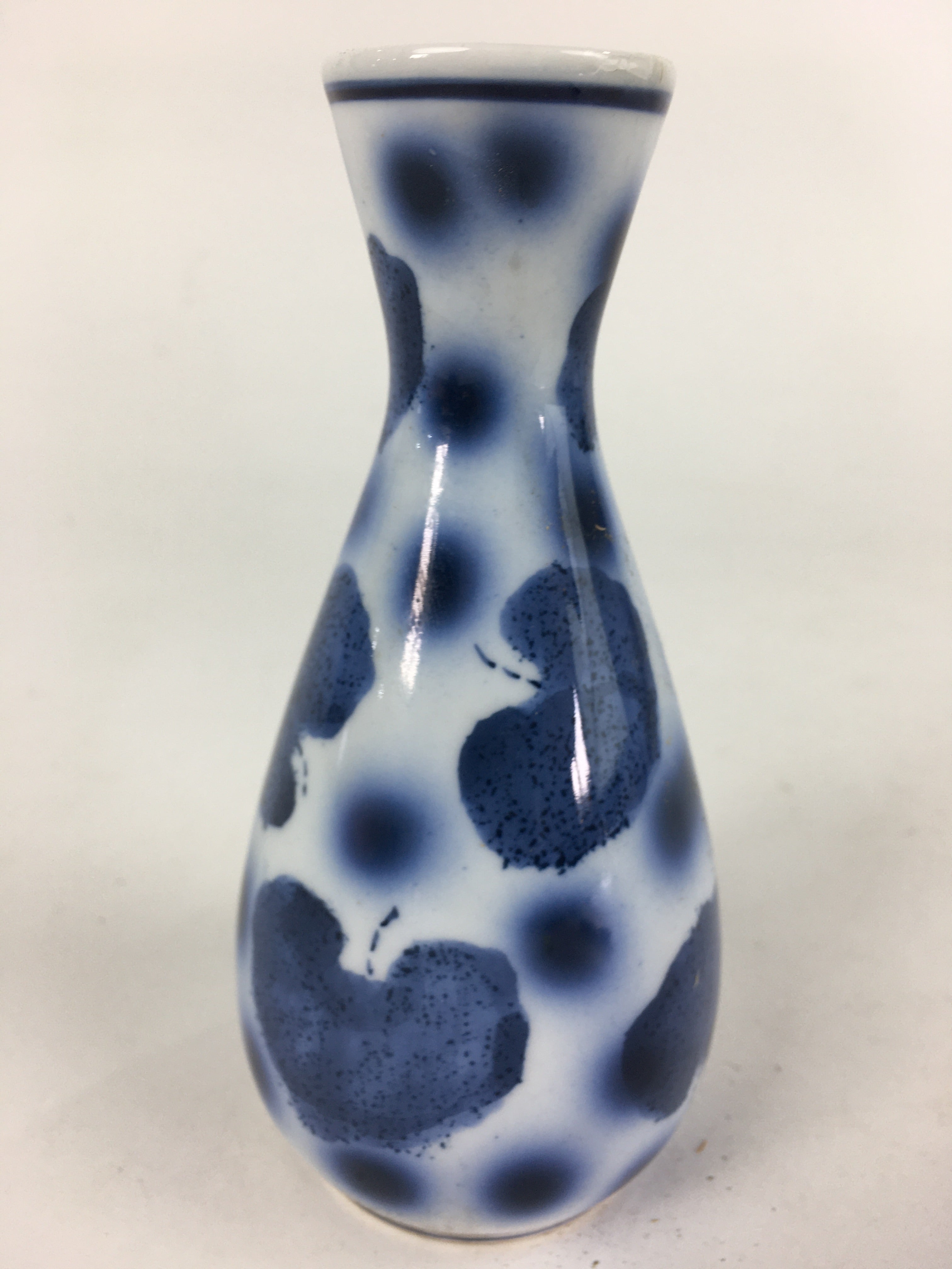 Japanese Porcelain Sake Bottle Vtg Blue Leaf Pattern Design Tokkuri TS384
