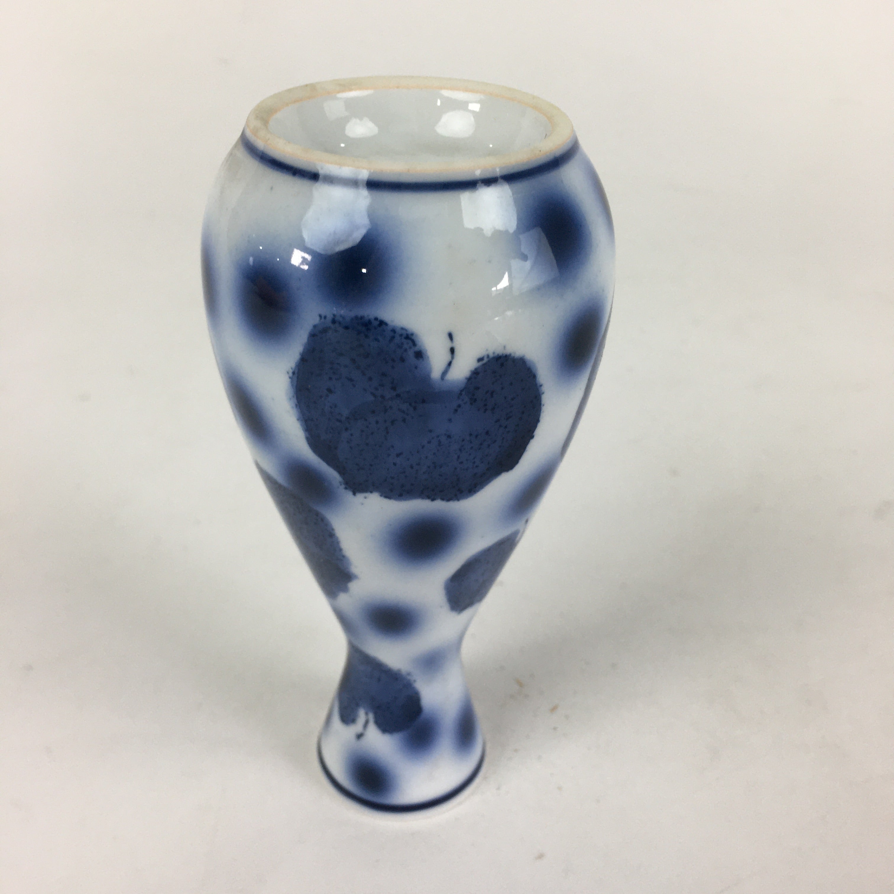 Japanese Porcelain Sake Bottle Vtg Blue Leaf Pattern Design Tokkuri TS384