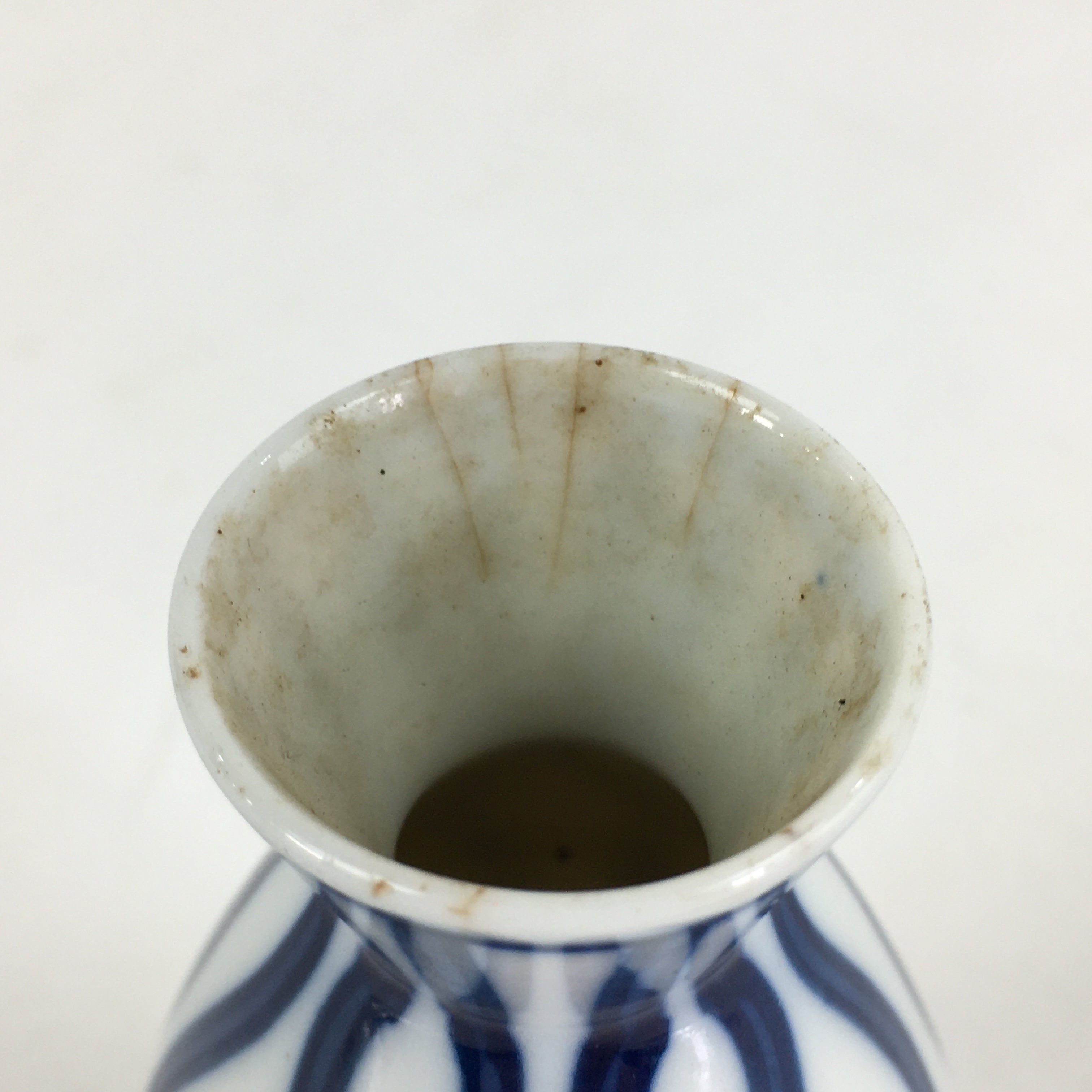 Japanese Porcelain Sake Bottle Vtg Blue Lines Design Tokkuri White TS393