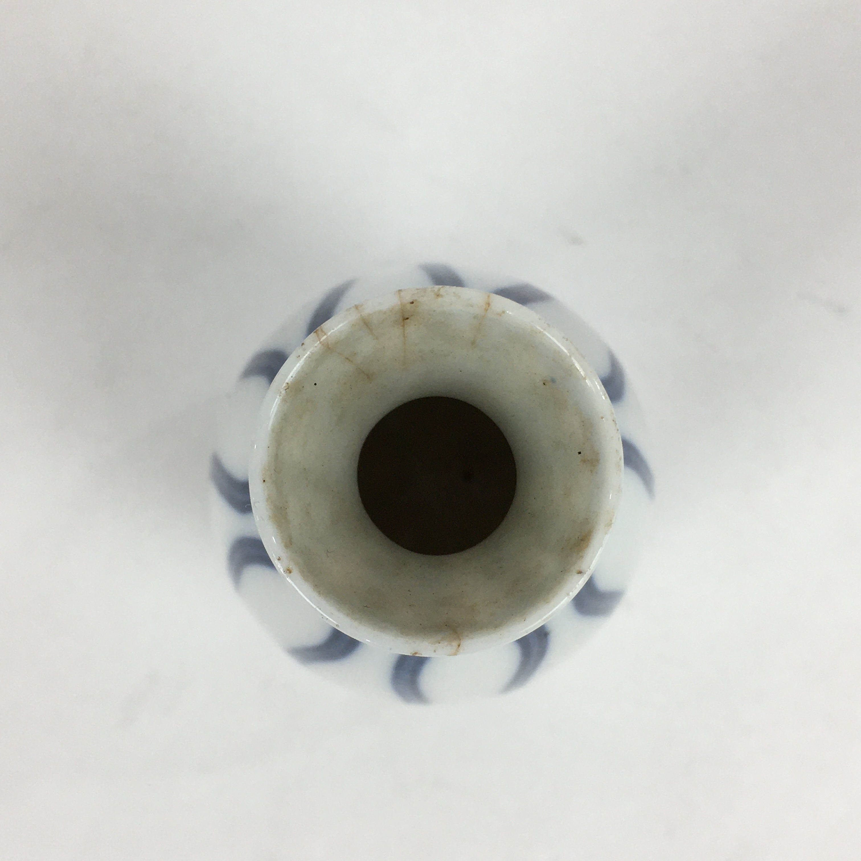 Japanese Porcelain Sake Bottle Vtg Blue Lines Design Tokkuri White TS393