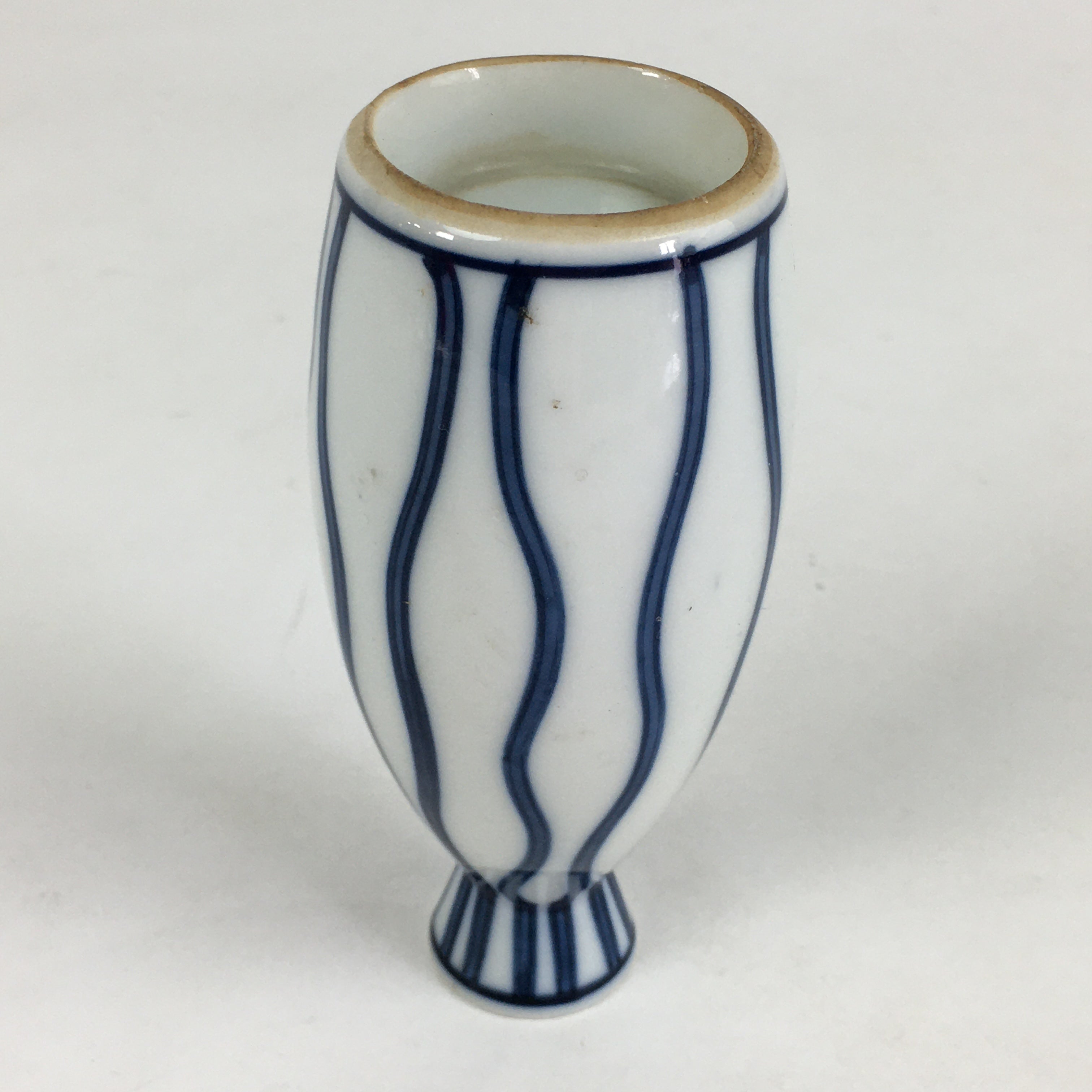 Japanese Porcelain Sake Bottle Vtg Blue Lines Design Tokkuri White TS393