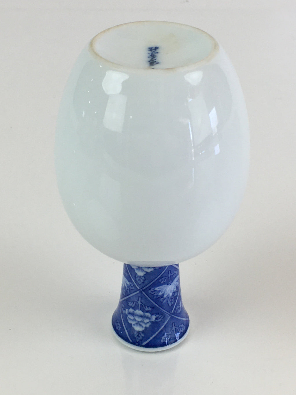 Japanese Porcelain Sake Bottle Vtg Blue Sometsuke Flower Tokkuri White TS431
