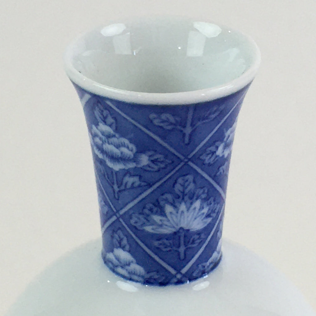Japanese Porcelain Sake Bottle Vtg Blue Sometsuke Flower Tokkuri White TS431