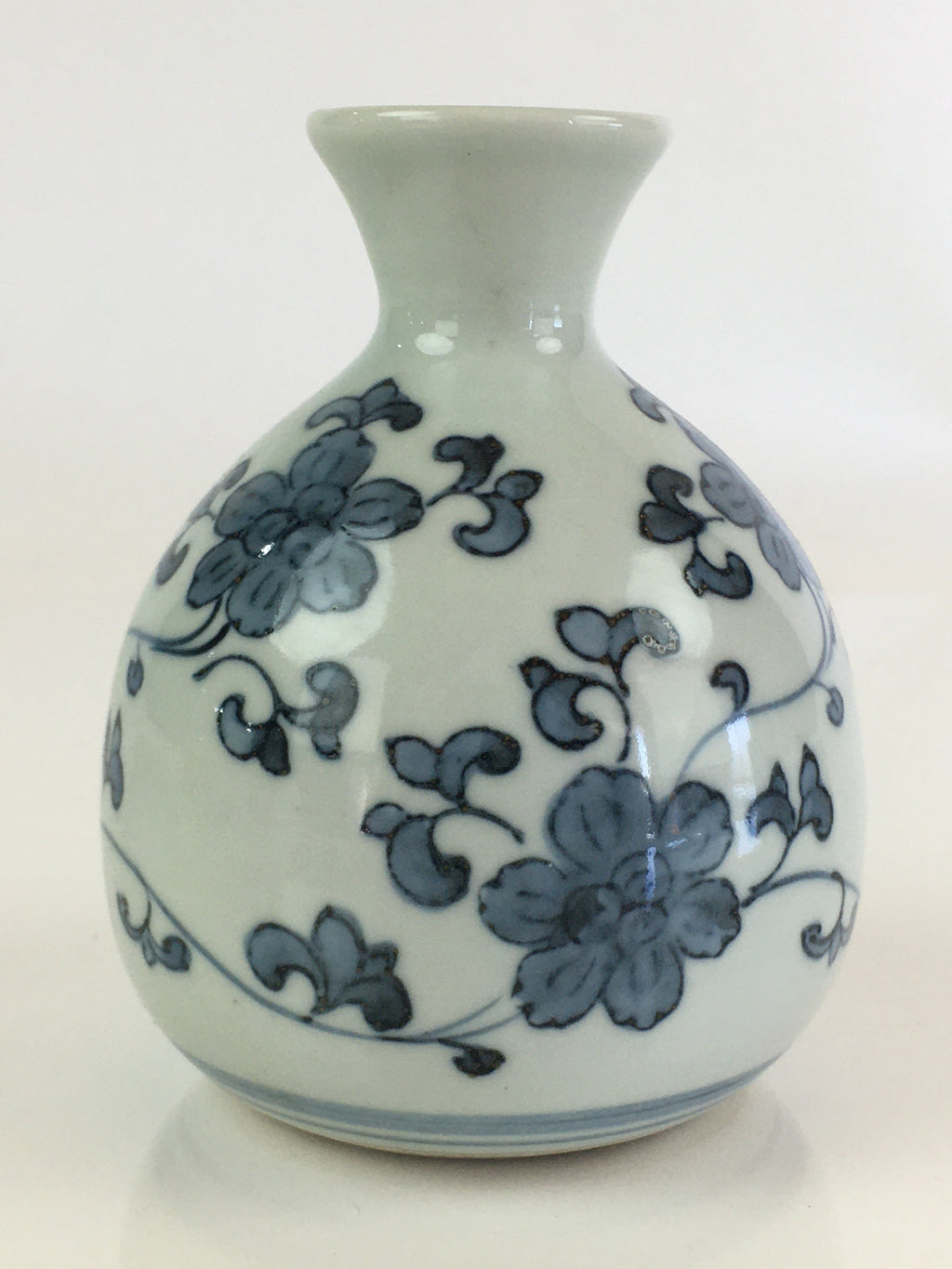 Japanese Porcelain Sake Bottle Vtg Blue Sometsuke Flower Tokkuri White TS434