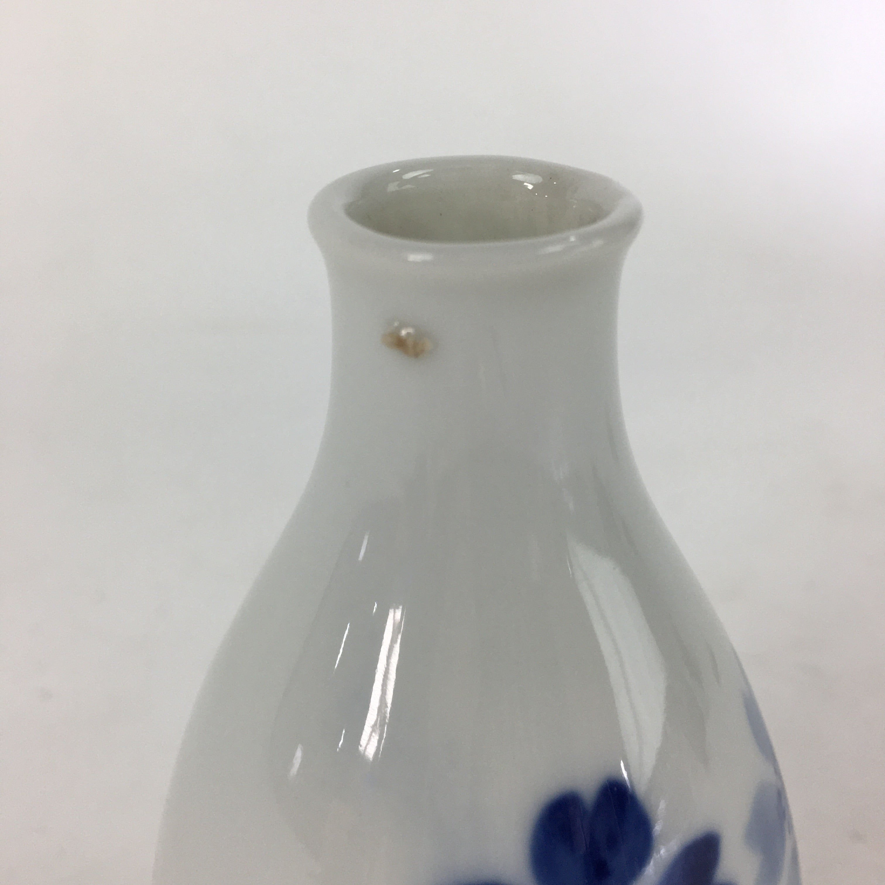 Japanese Porcelain Sake Bottle Vtg Cherry Blossom Design White Tokkuri TS348