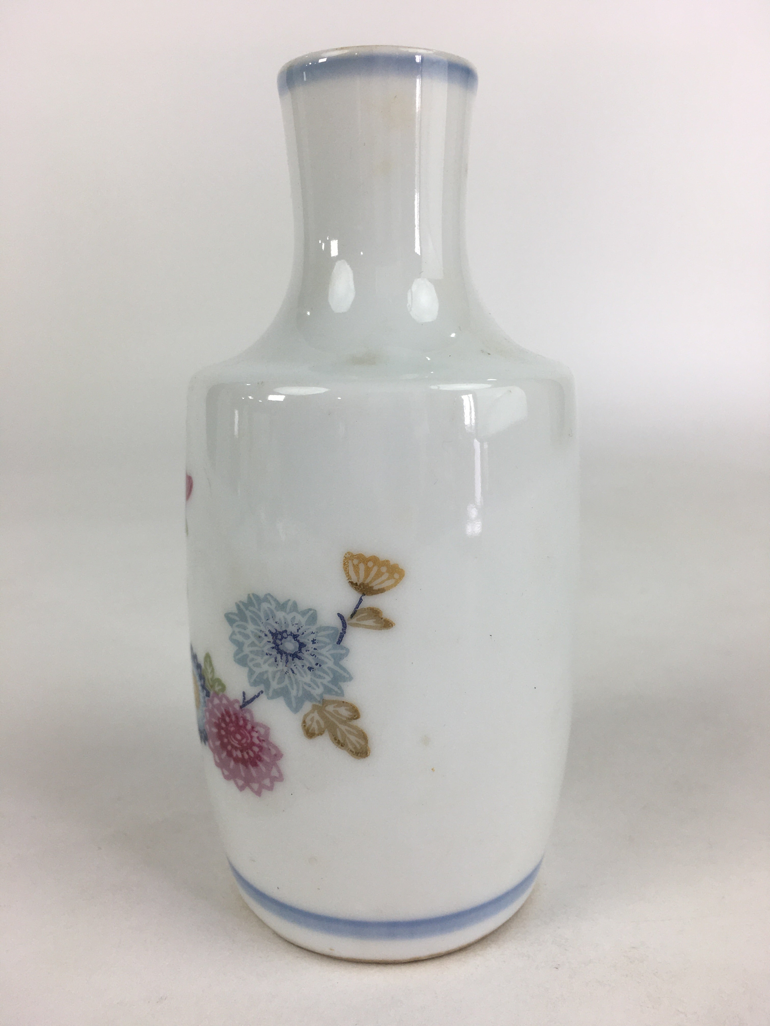 Japanese Porcelain Sake Bottle Vtg Chrysanthemum Tokkuri White TS391