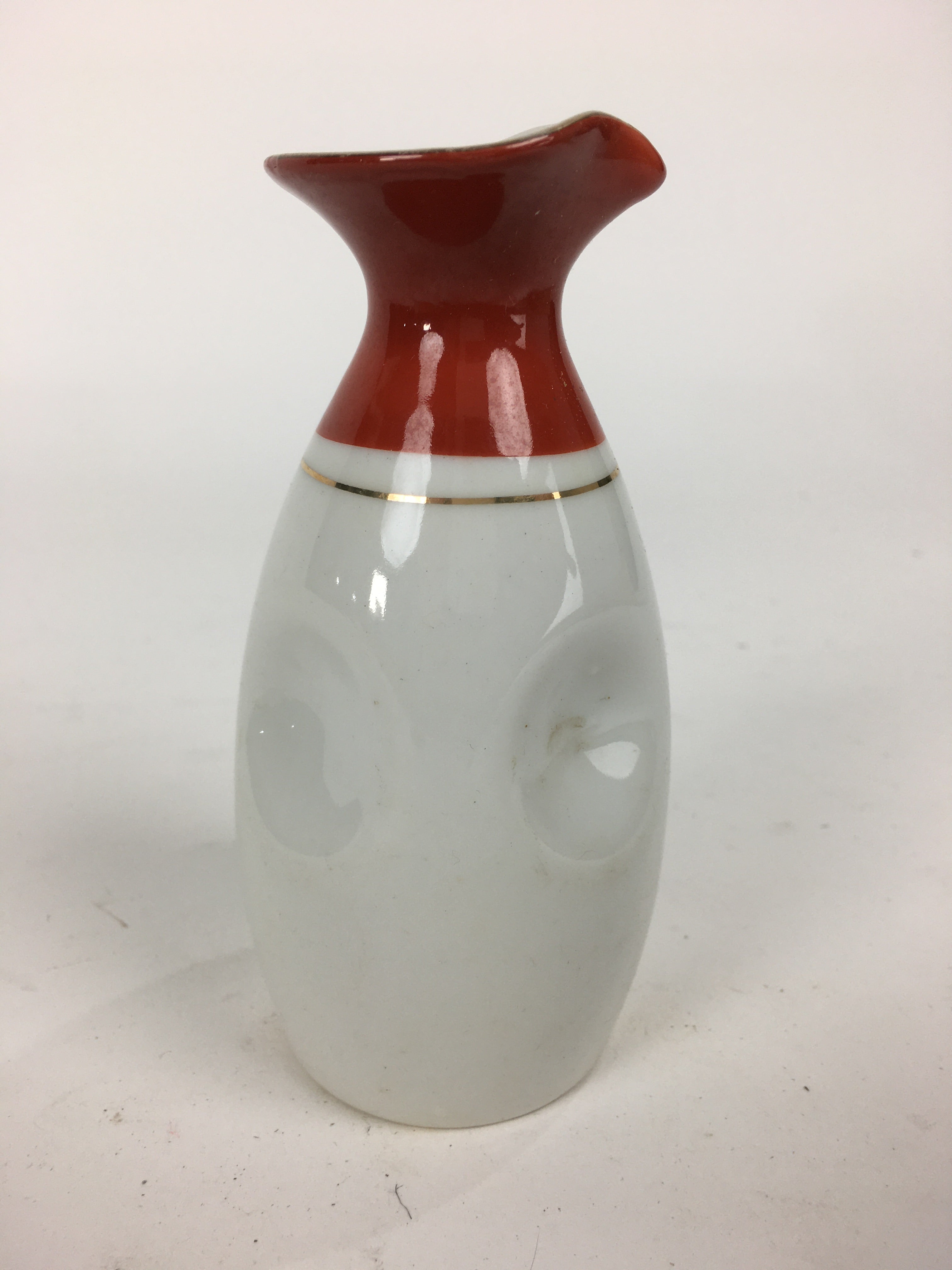 Japanese Porcelain Sake Bottle Vtg Dimple Red Spout White Tokkuri TS330