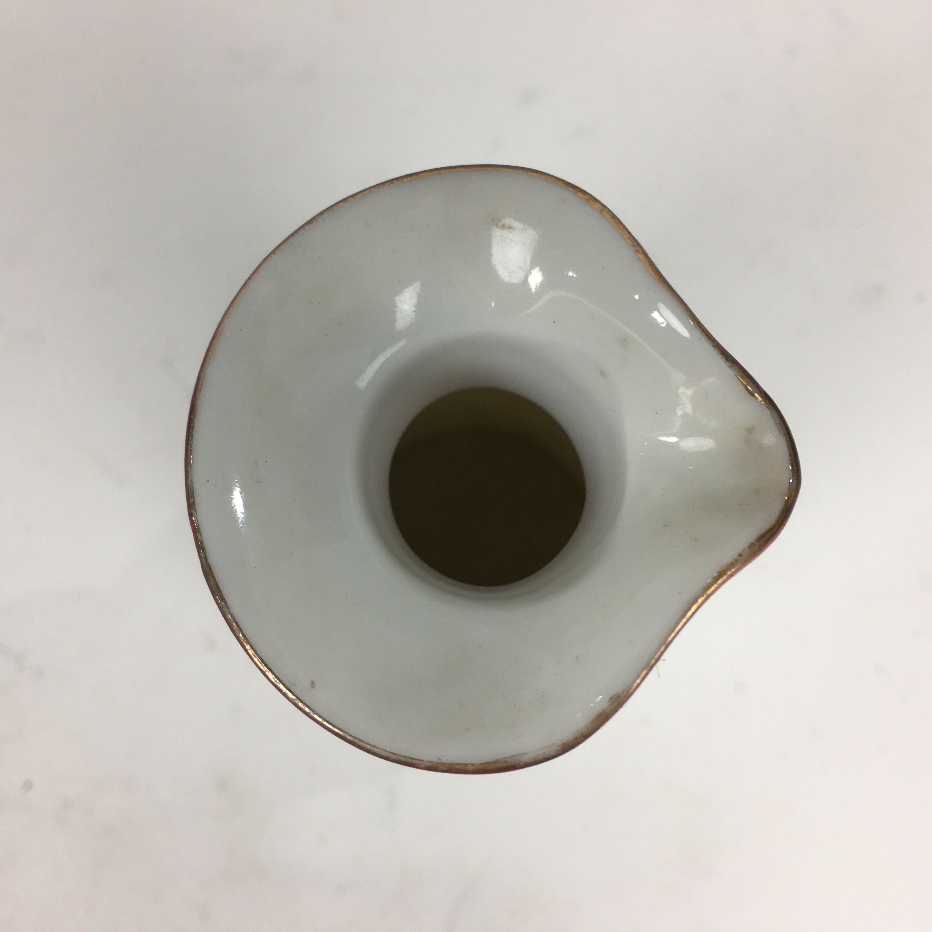 Japanese Porcelain Sake Bottle Vtg Dimple Red Spout White Tokkuri TS330