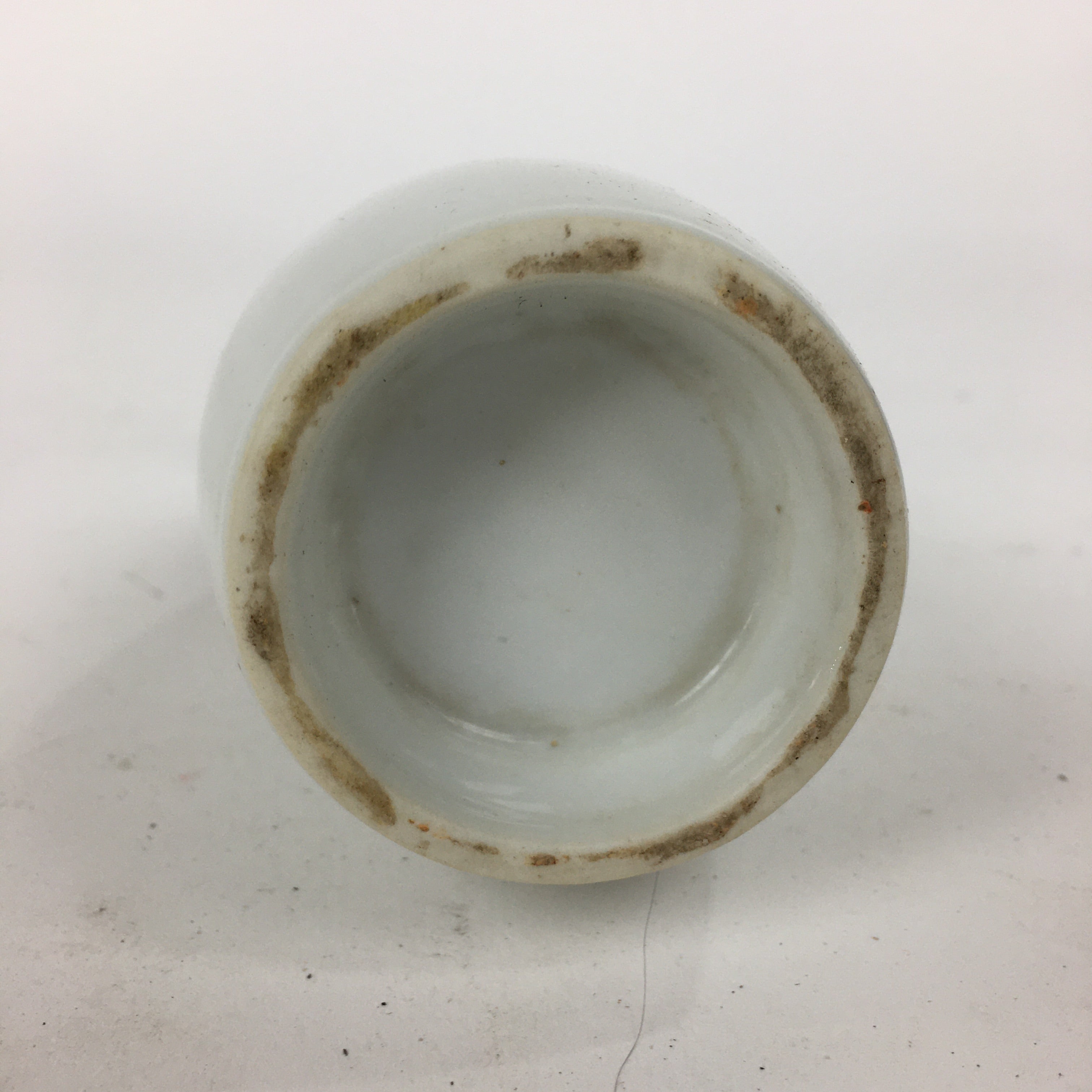 Japanese Porcelain Sake Bottle Vtg Dimple Red Spout White Tokkuri TS330