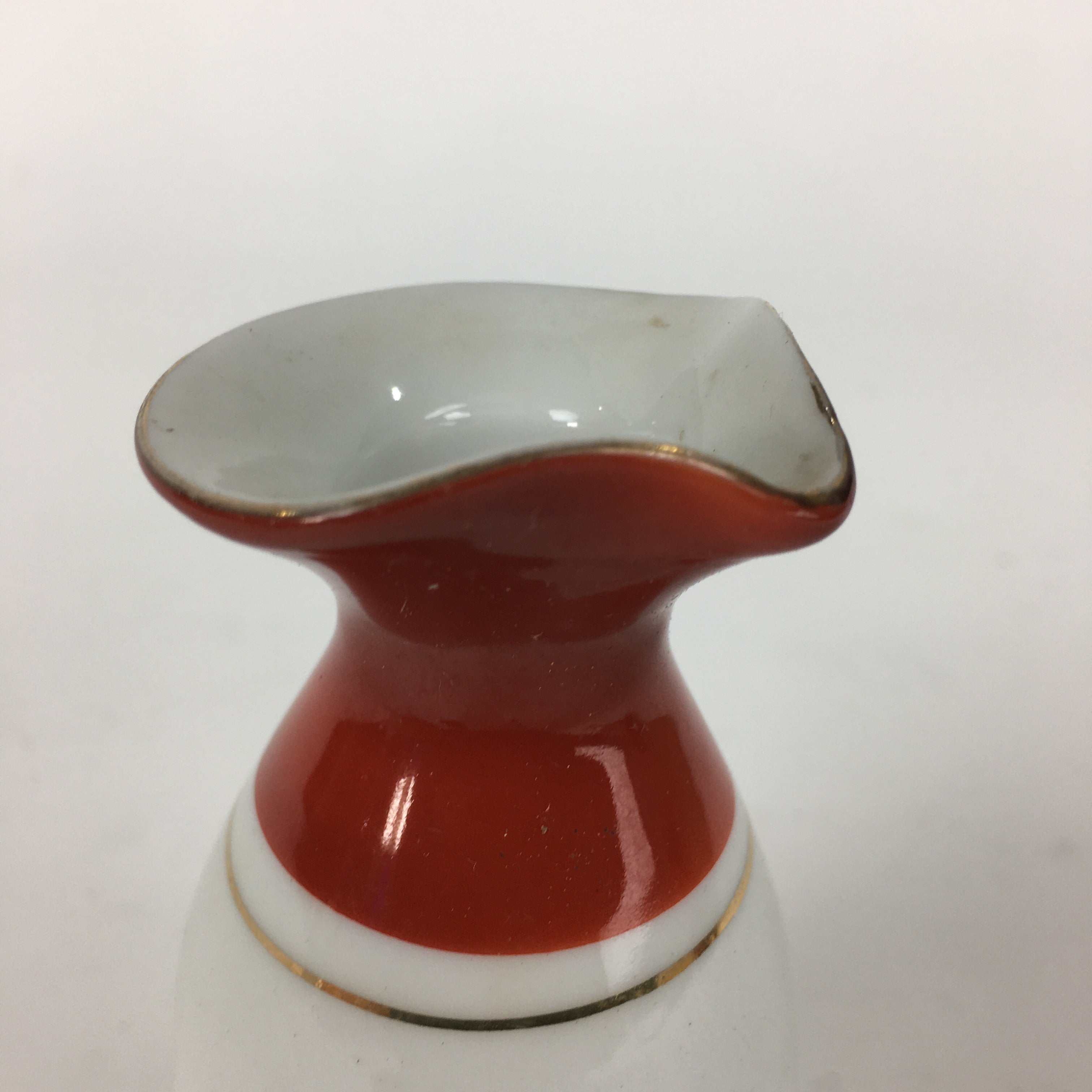 Japanese Porcelain Sake Bottle Vtg Dimple Red Spout White Tokkuri TS330