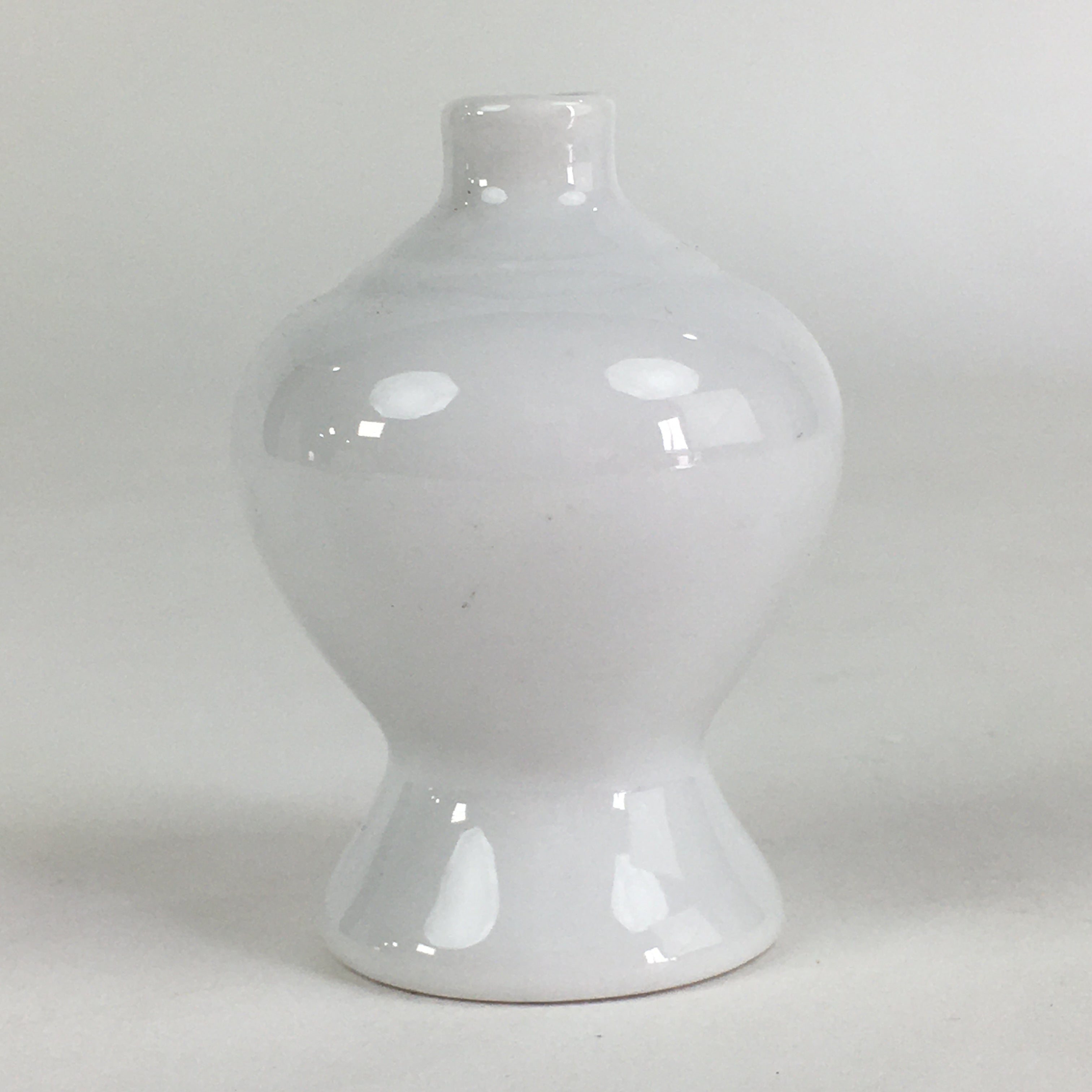 Japanese Porcelain Sake Bottle Vtg Kamidana Shinto Shrine Tokkuri White TS400