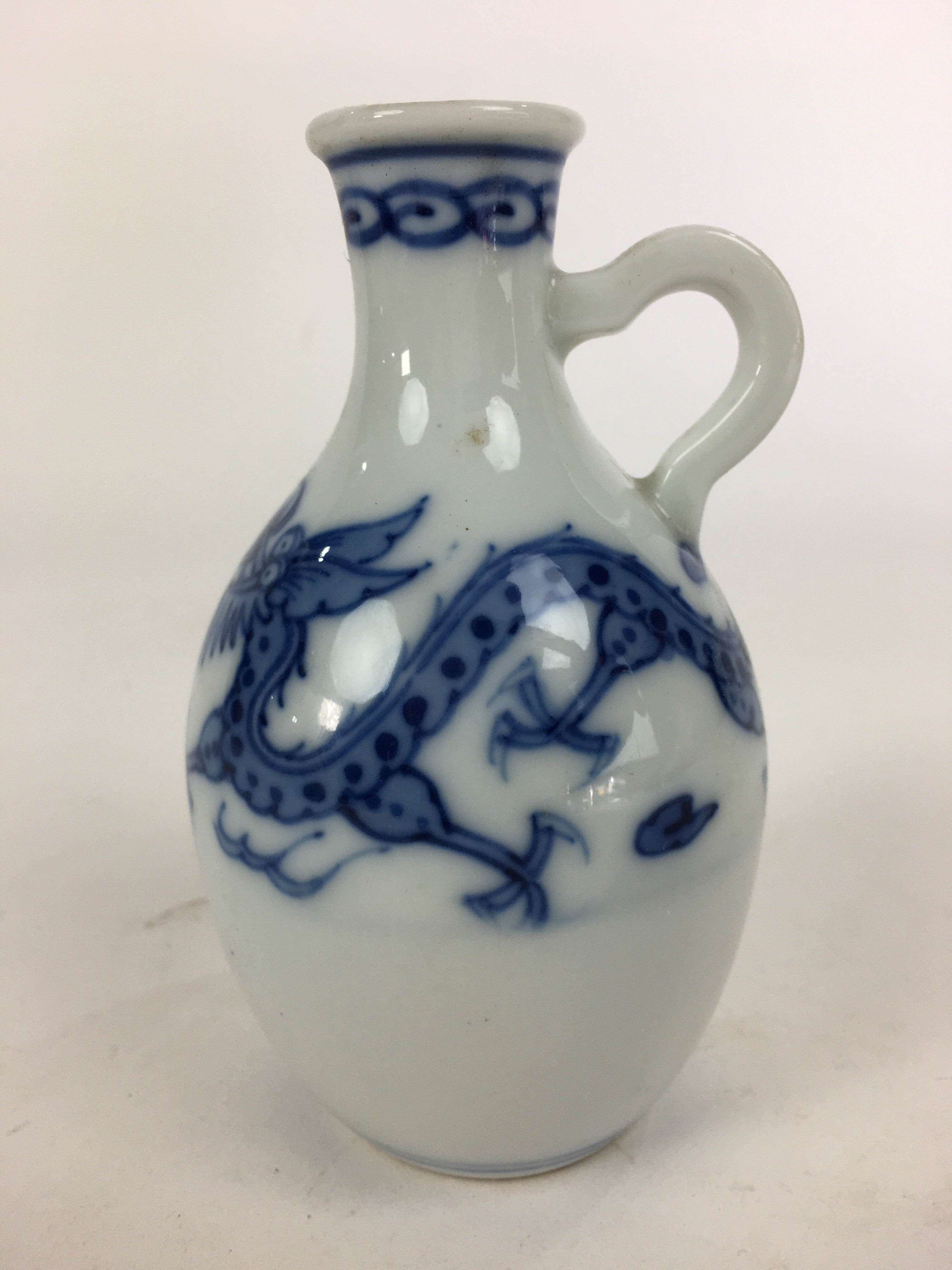 Japanese Porcelain Sake Bottle Vtg Sometsuke Blue Dragon White Tokkuri TS323
