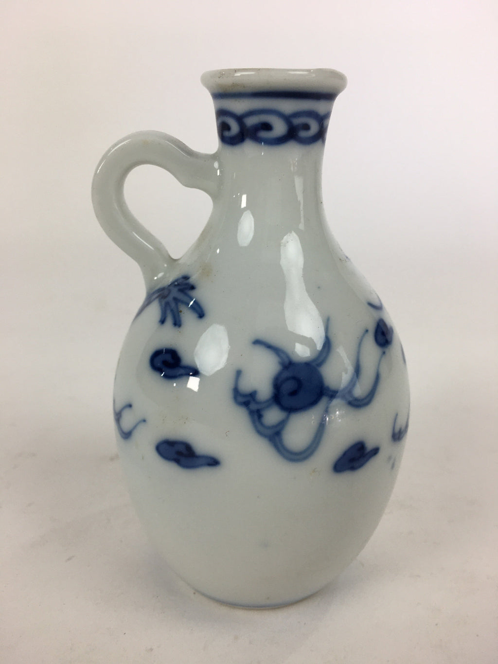 Japanese Porcelain Sake Bottle Vtg Sometsuke Blue Dragon White Tokkuri TS323