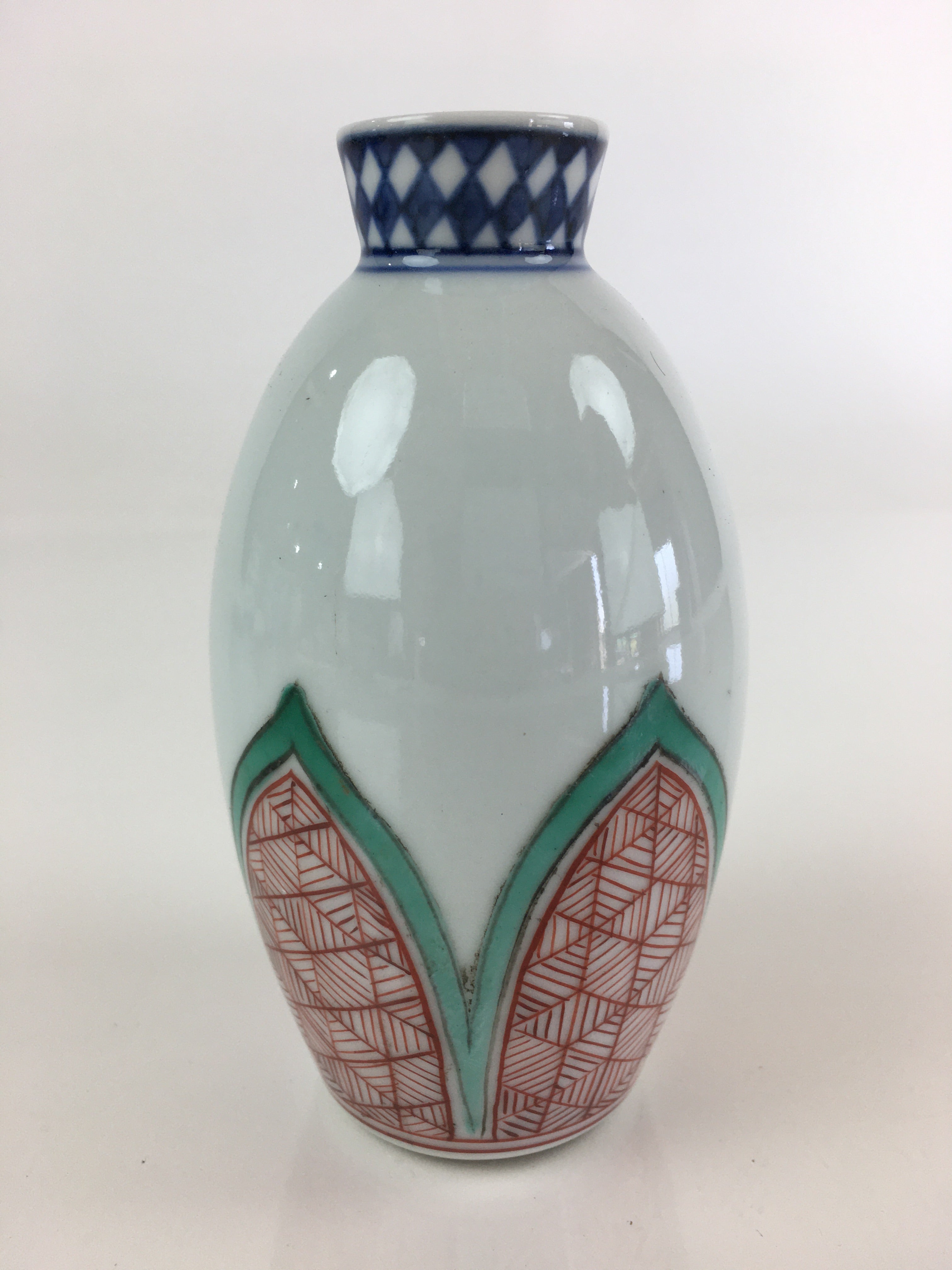Japanese Porcelain Sake Bottle Vtg Tokkuri White Bottle Red Green Flower TS445