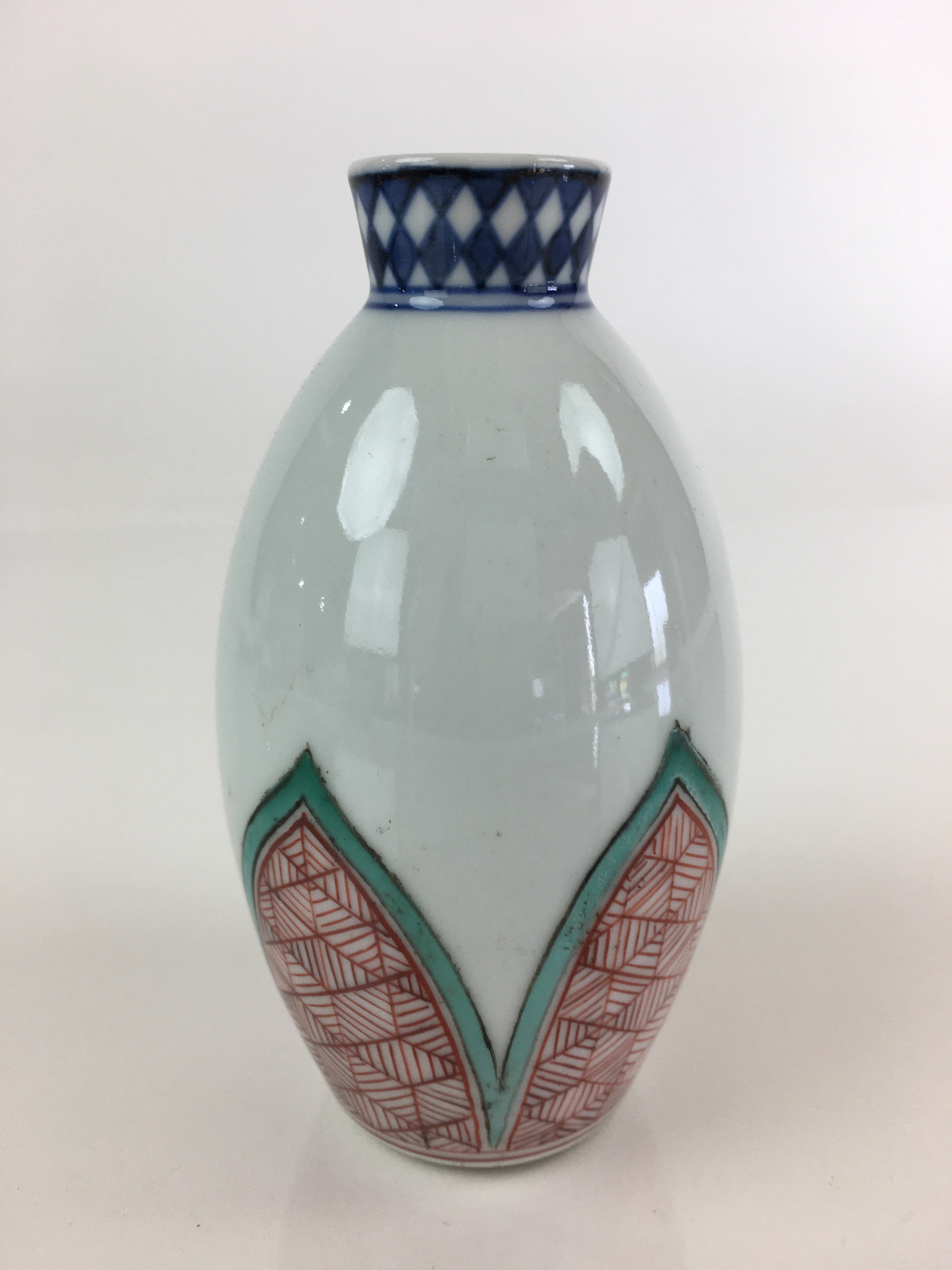 Japanese Porcelain Sake Bottle Vtg Tokkuri White Bottle Red Green Flower TS446