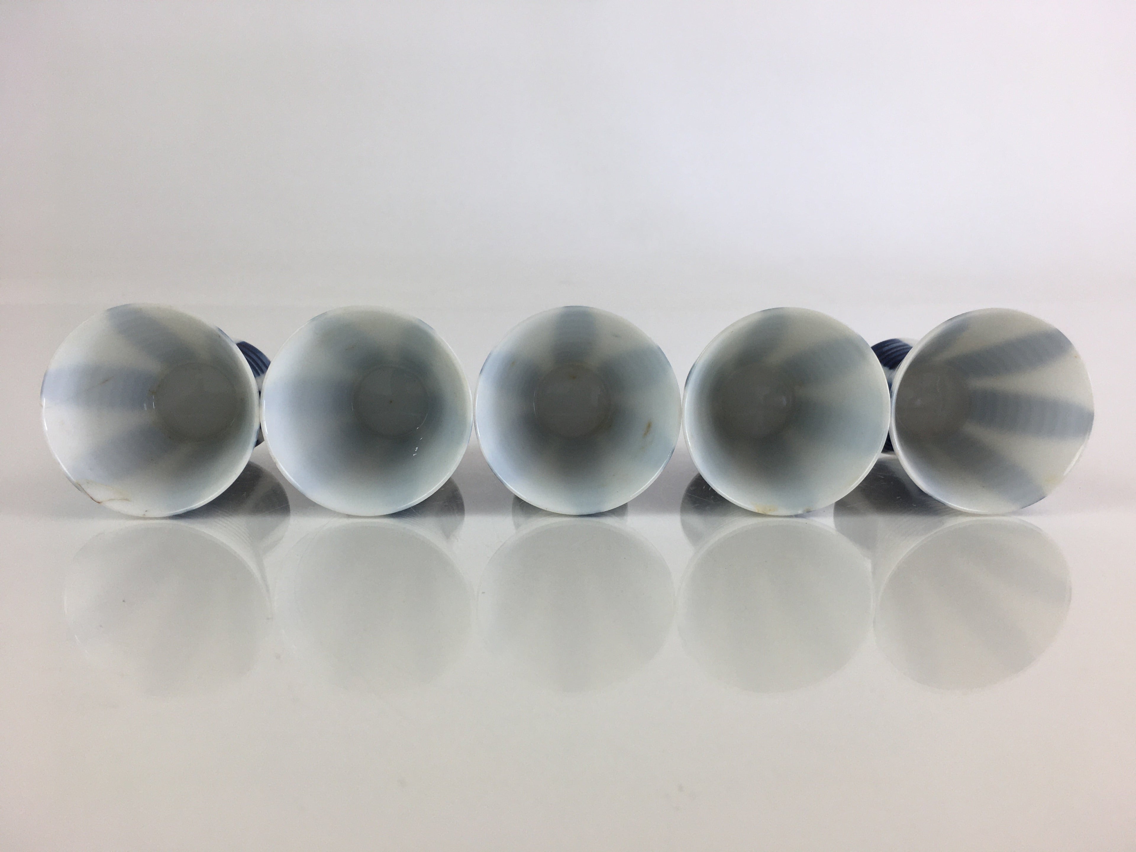 Japanese Porcelain Sake Cup 5pc Set Vtg Sakezuki Ochoko Guinomi PY113