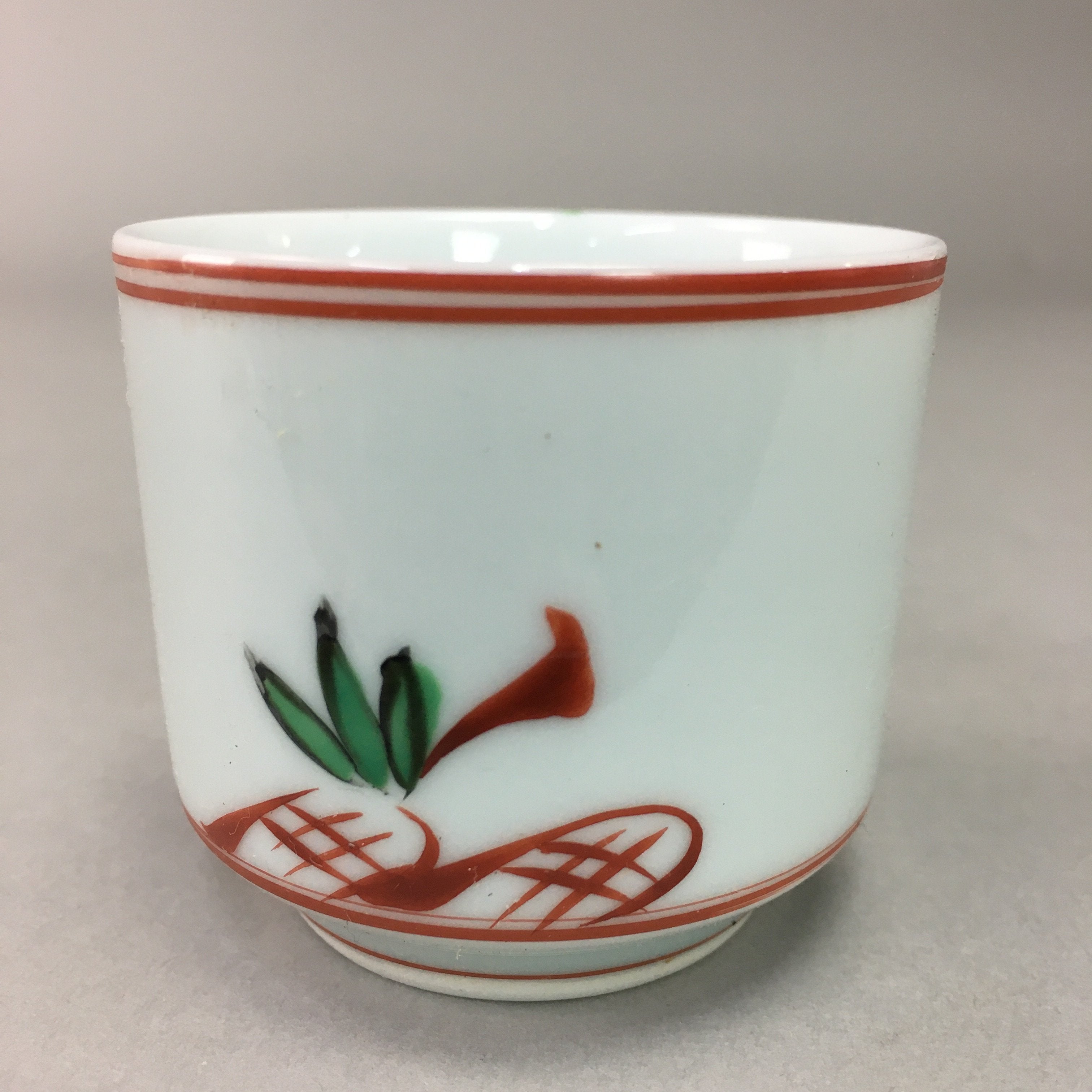 Japanese Porcelain Sake Cup Arita ware Vtg Guinomi Sakazuki Red Painting GU714