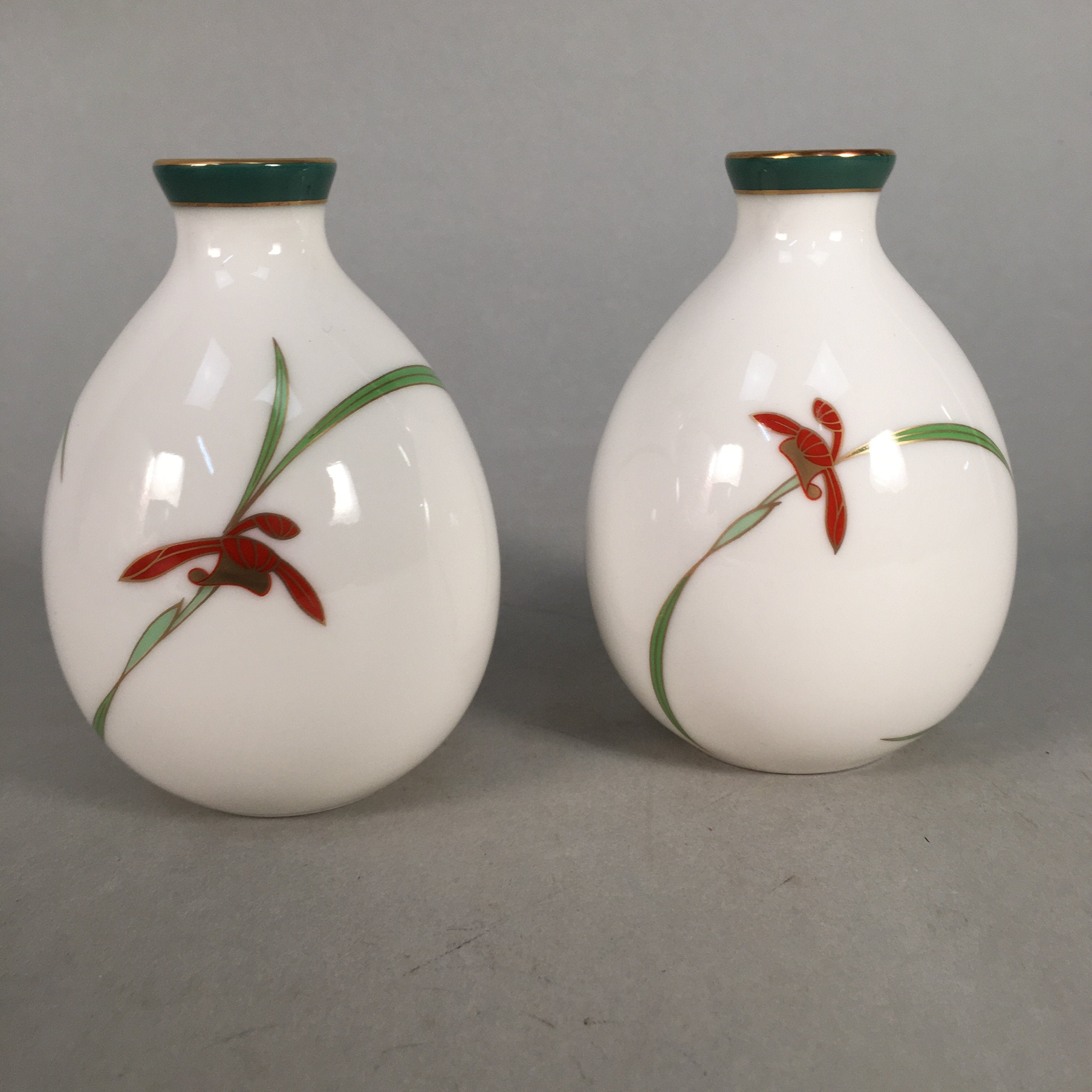 Japanese Porcelain Sake Cup Bottle Set Arita ware Floral Guinomi Tokkuri PX506
