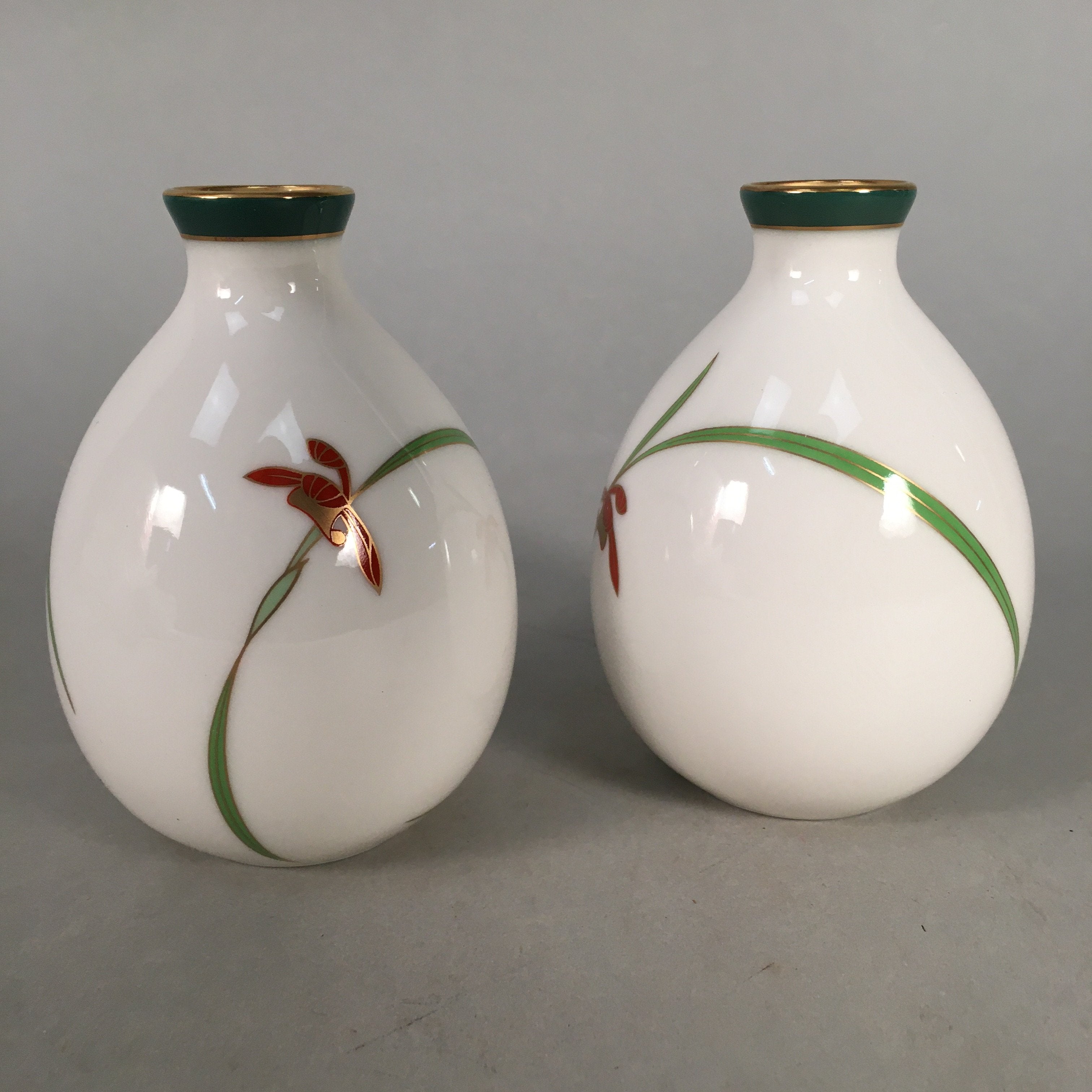 Japanese Porcelain Sake Cup Bottle Set Arita ware Floral Guinomi Tokkuri PX506