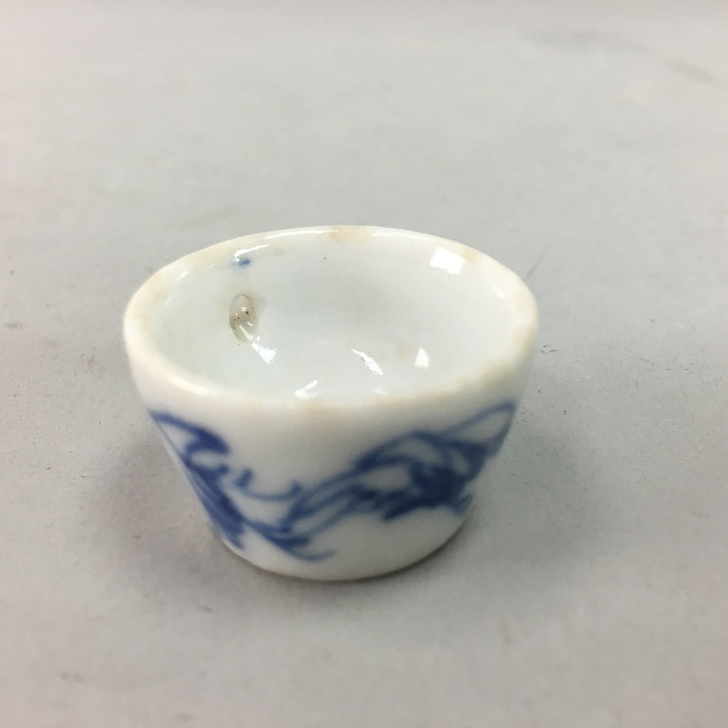 Japanese Porcelain Sake Cup Guinomi Sakazuki Sometsuke Drinking Game Hole GU379