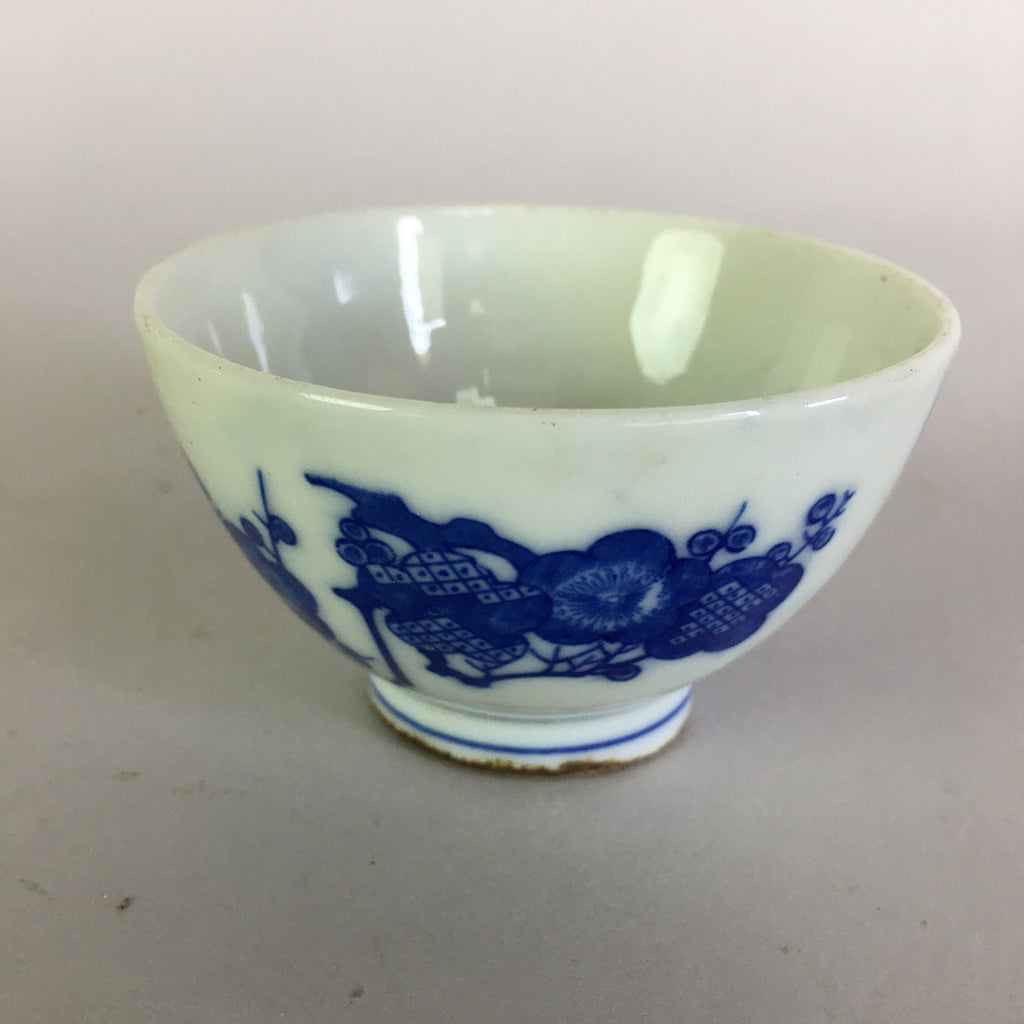 Japanese Porcelain Sake Cup Guinomi Sakazuki Vtg Blue Plum Blossom GU884