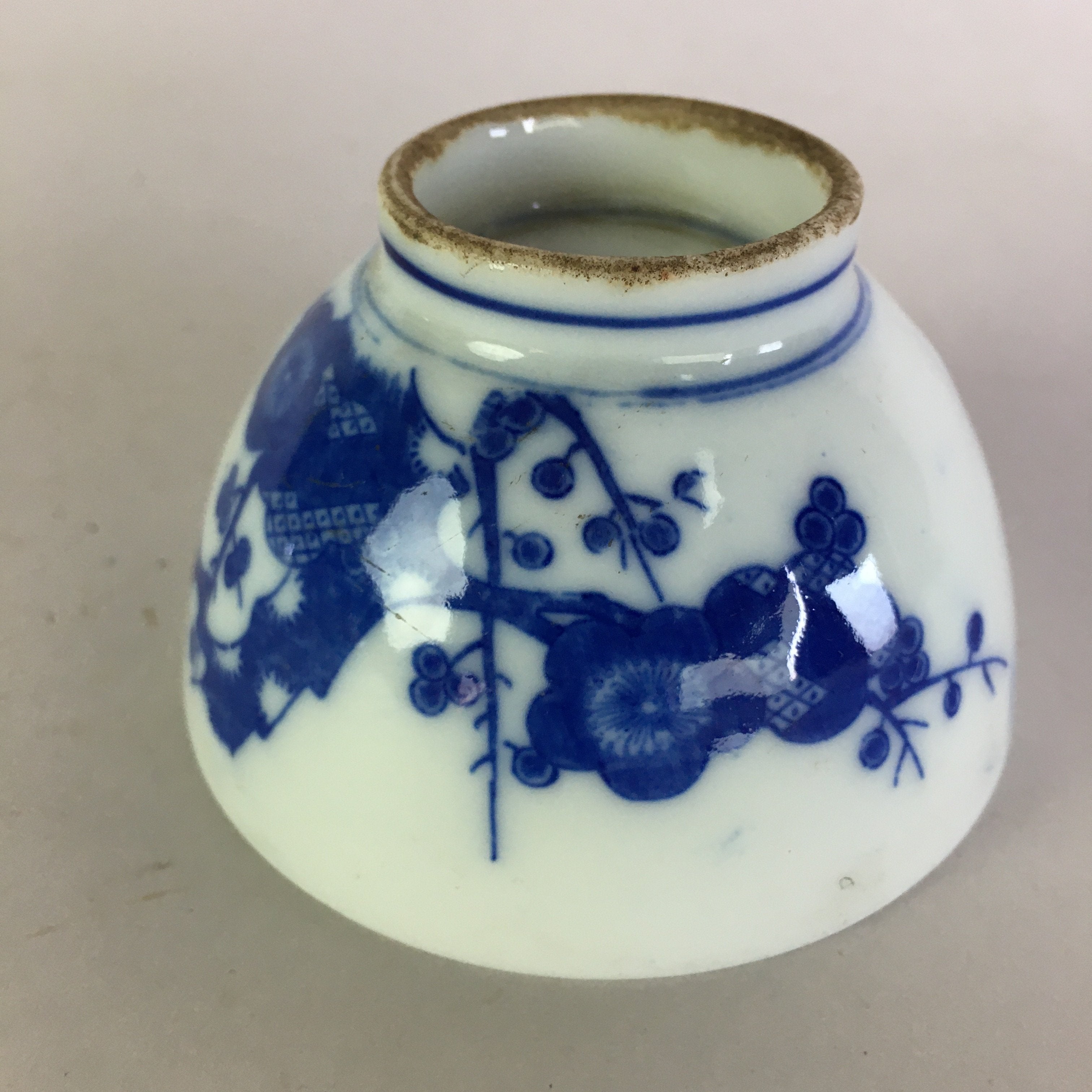 Japanese Porcelain Sake Cup Guinomi Sakazuki Vtg Blue Plum Blossom GU884
